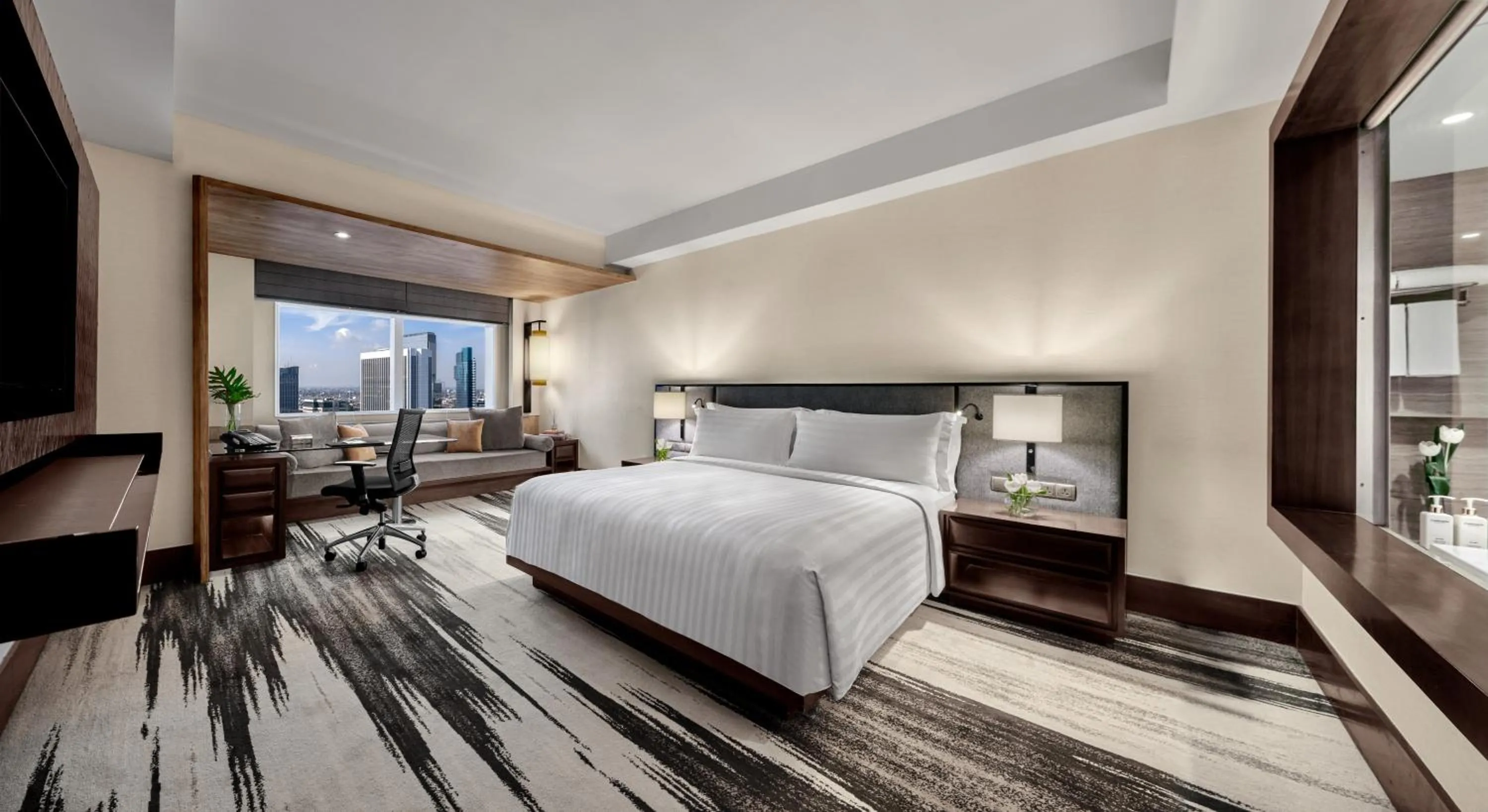 Bedroom, Bed in Gran Melia Jakarta