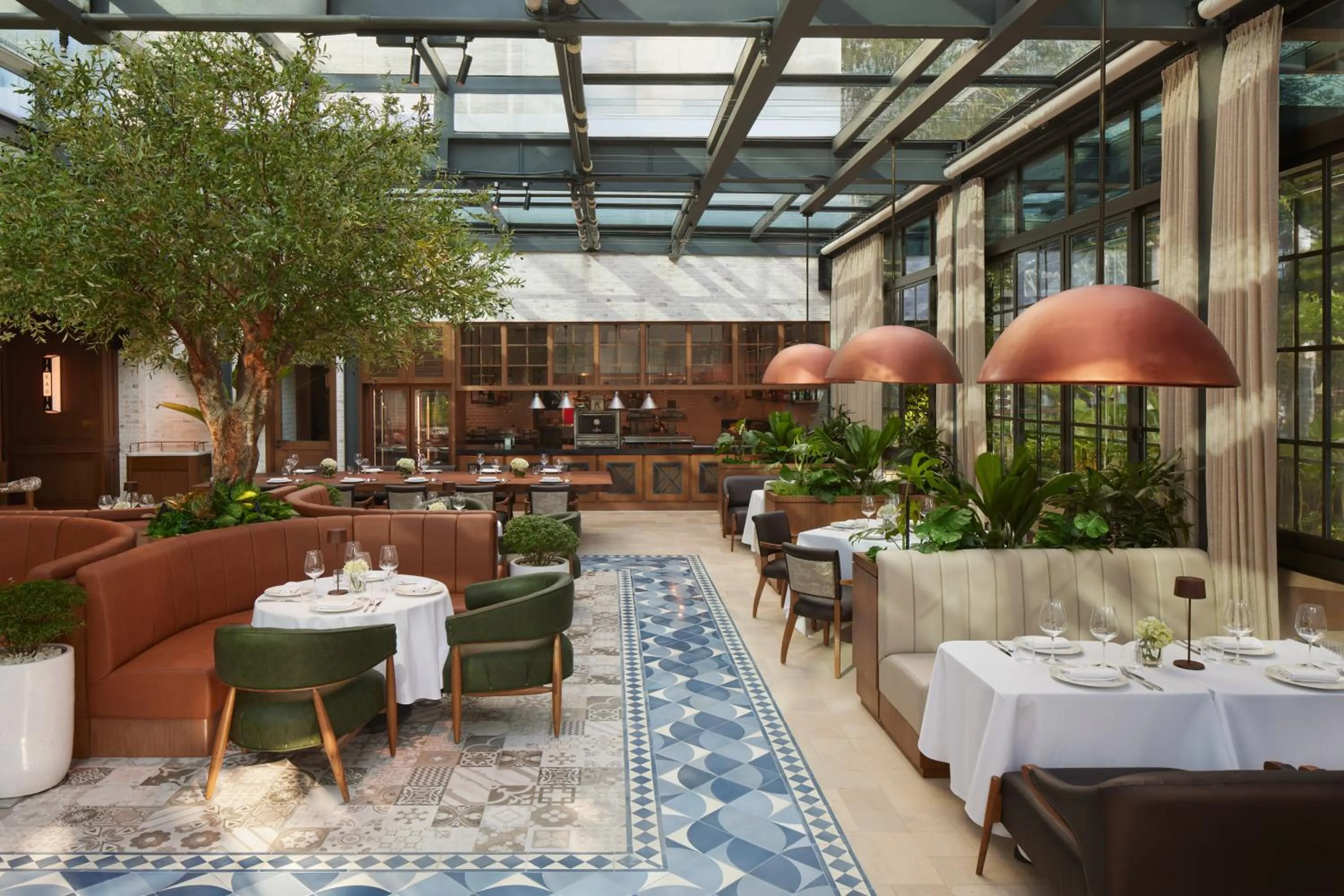 Restaurant/places to eat in Gran Melia Jakarta