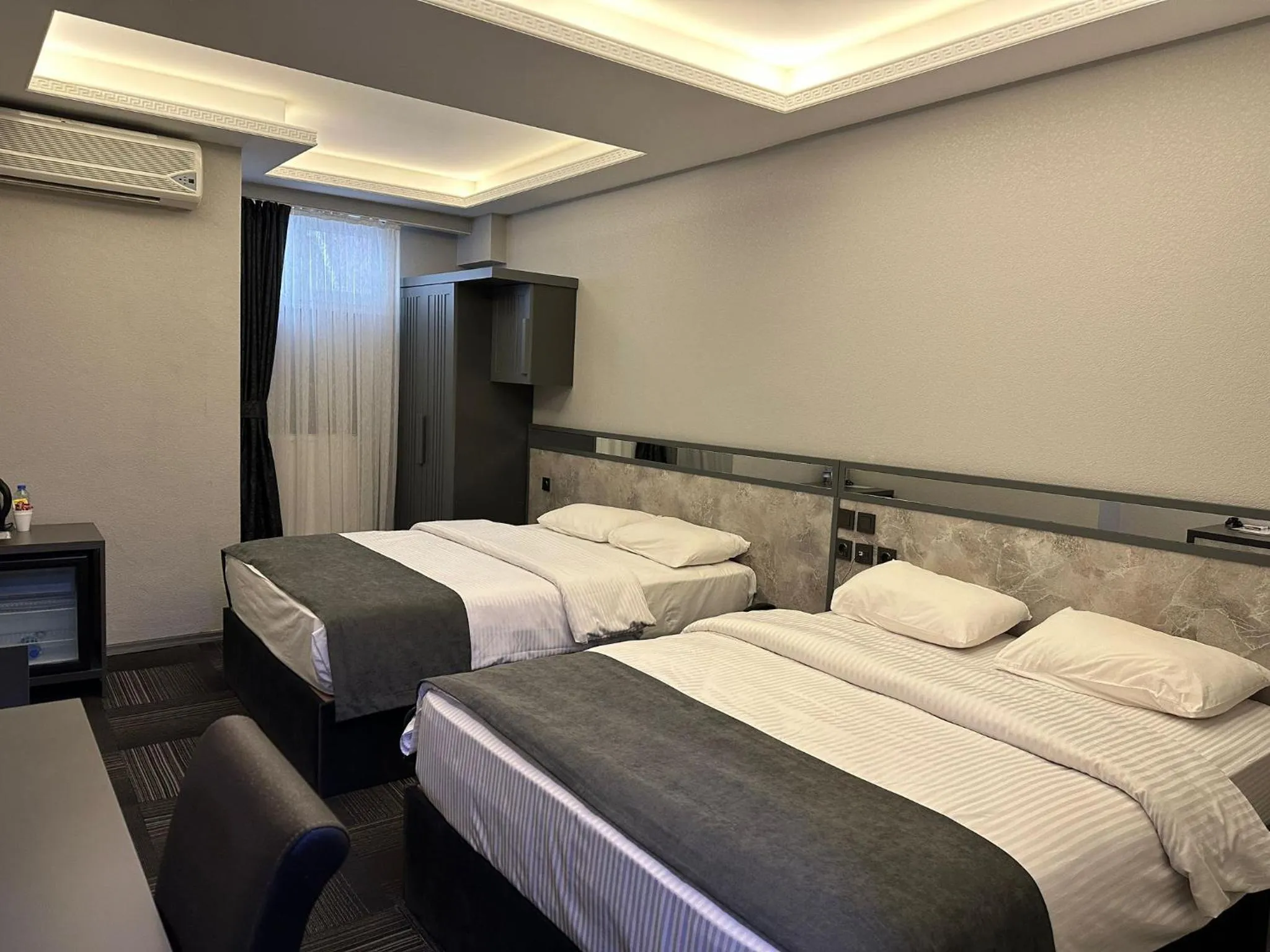 Photo of the whole room, Bed in My House Otel