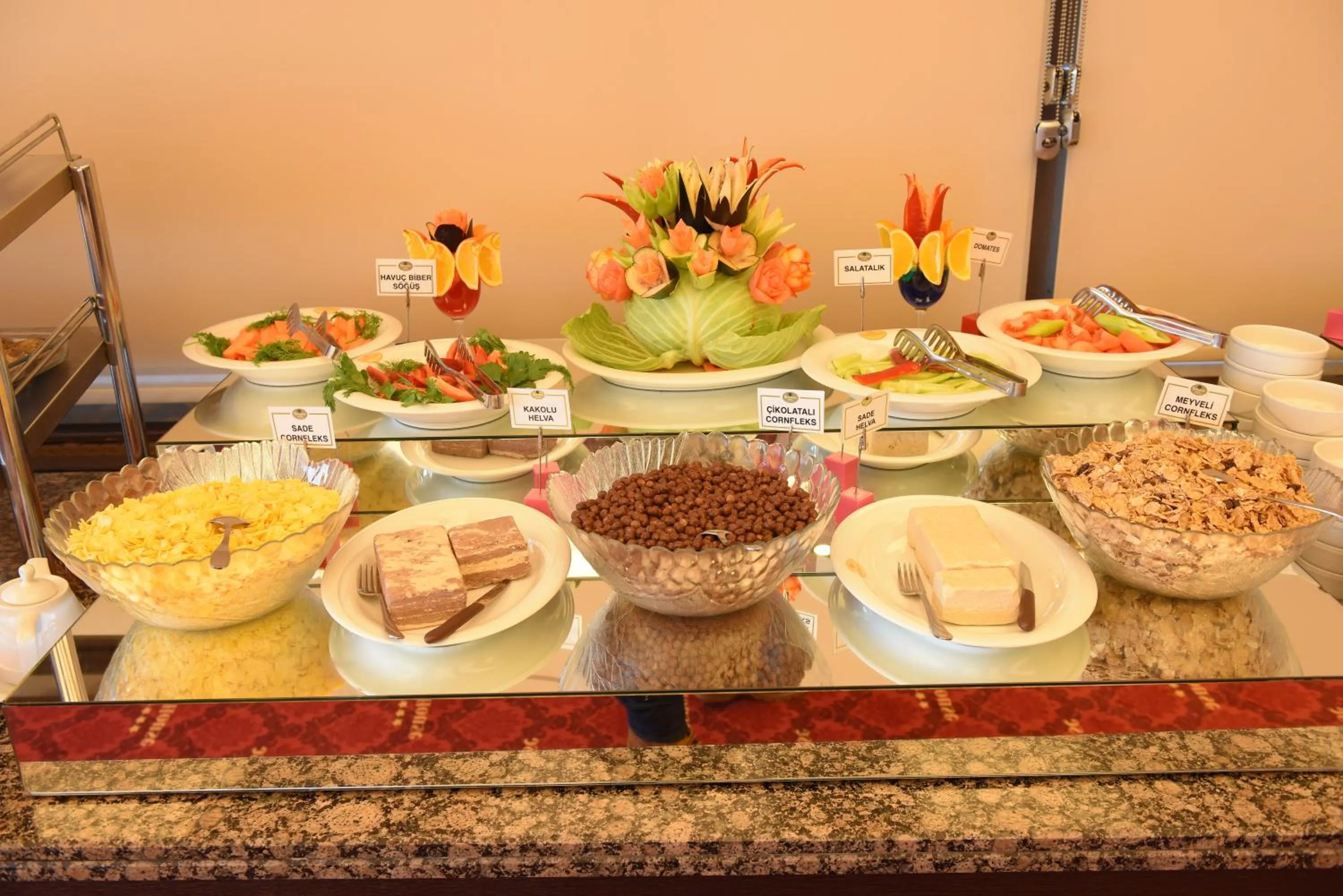 Buffet breakfast in My House Otel