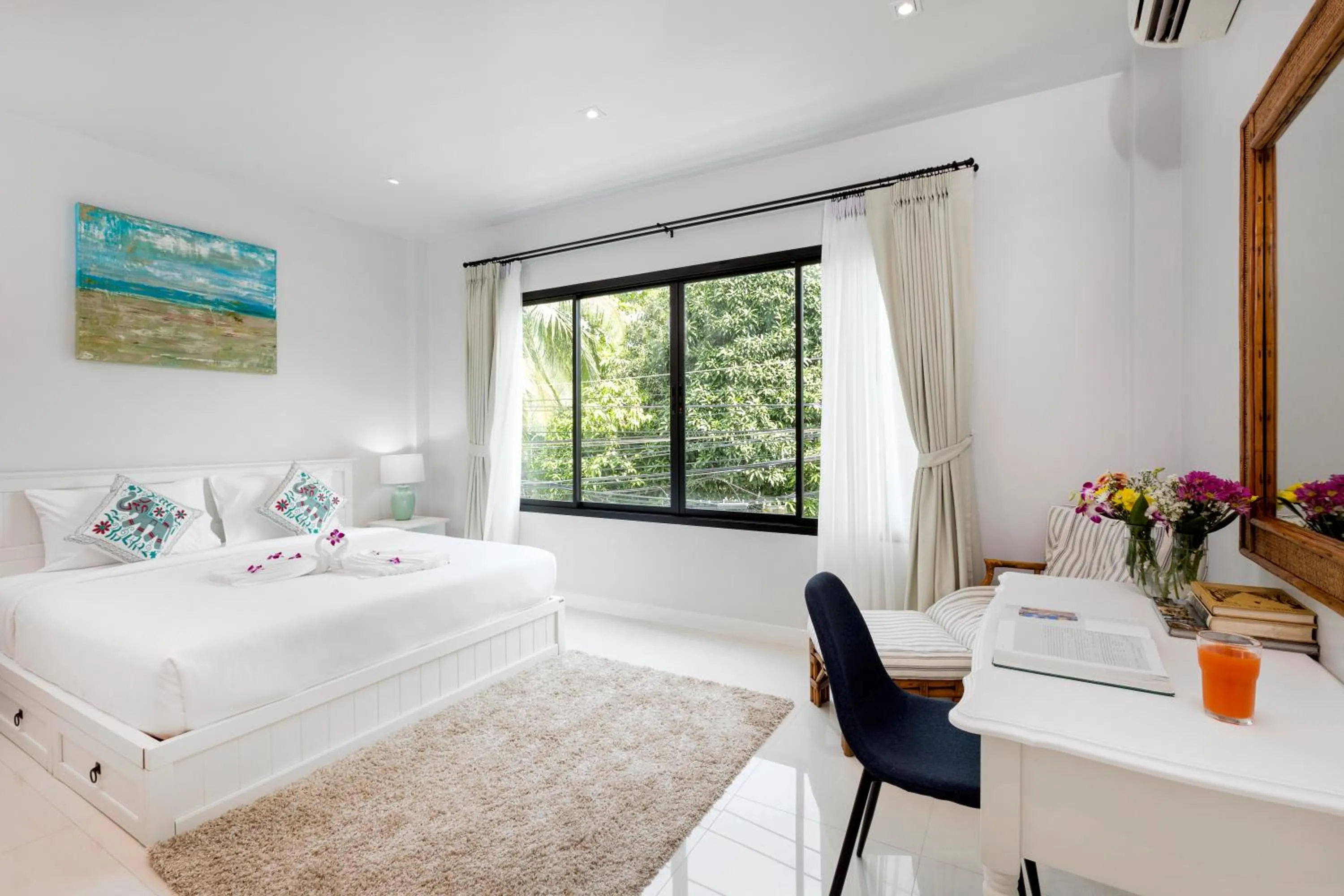 Kamala Beach House - 1 min walk to beach
