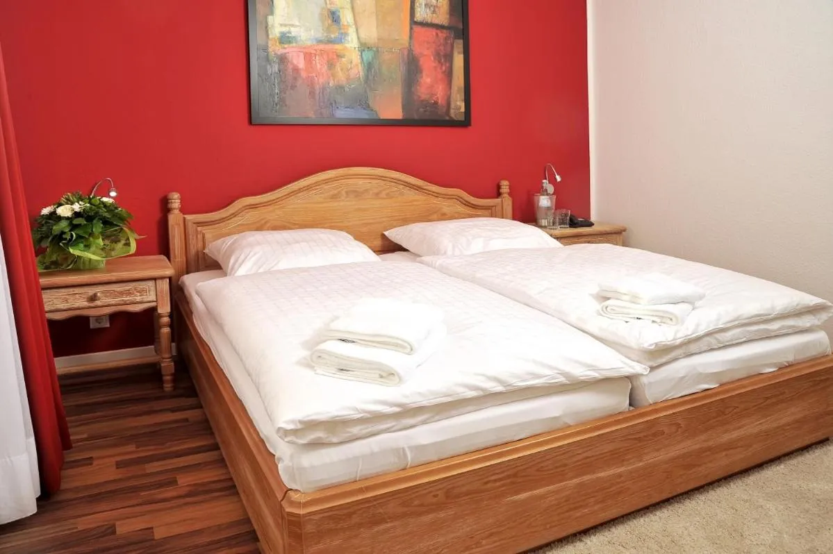 Bed in Stadthotel Langenfeld