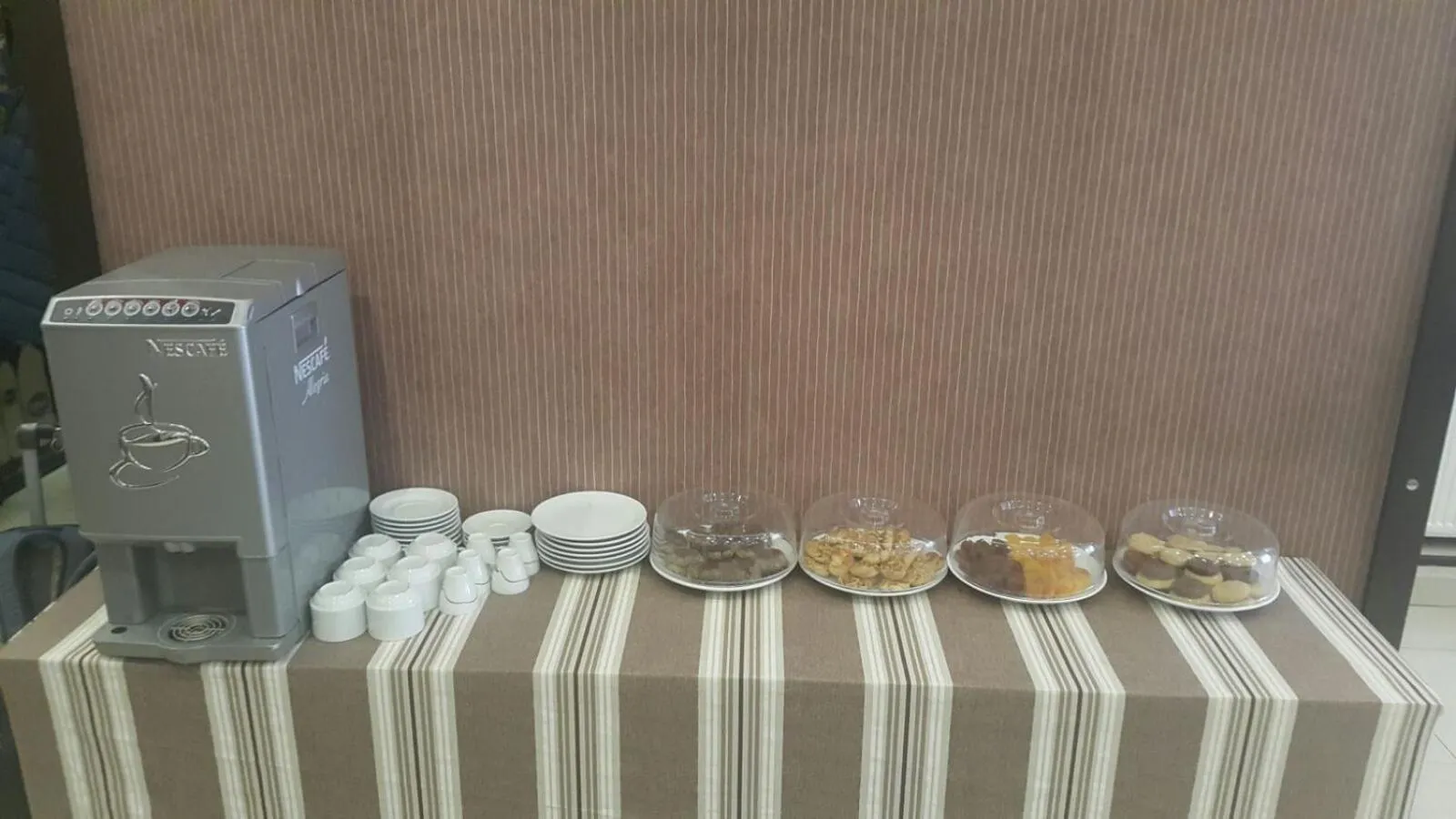 Lobby or reception in Kent Hotel