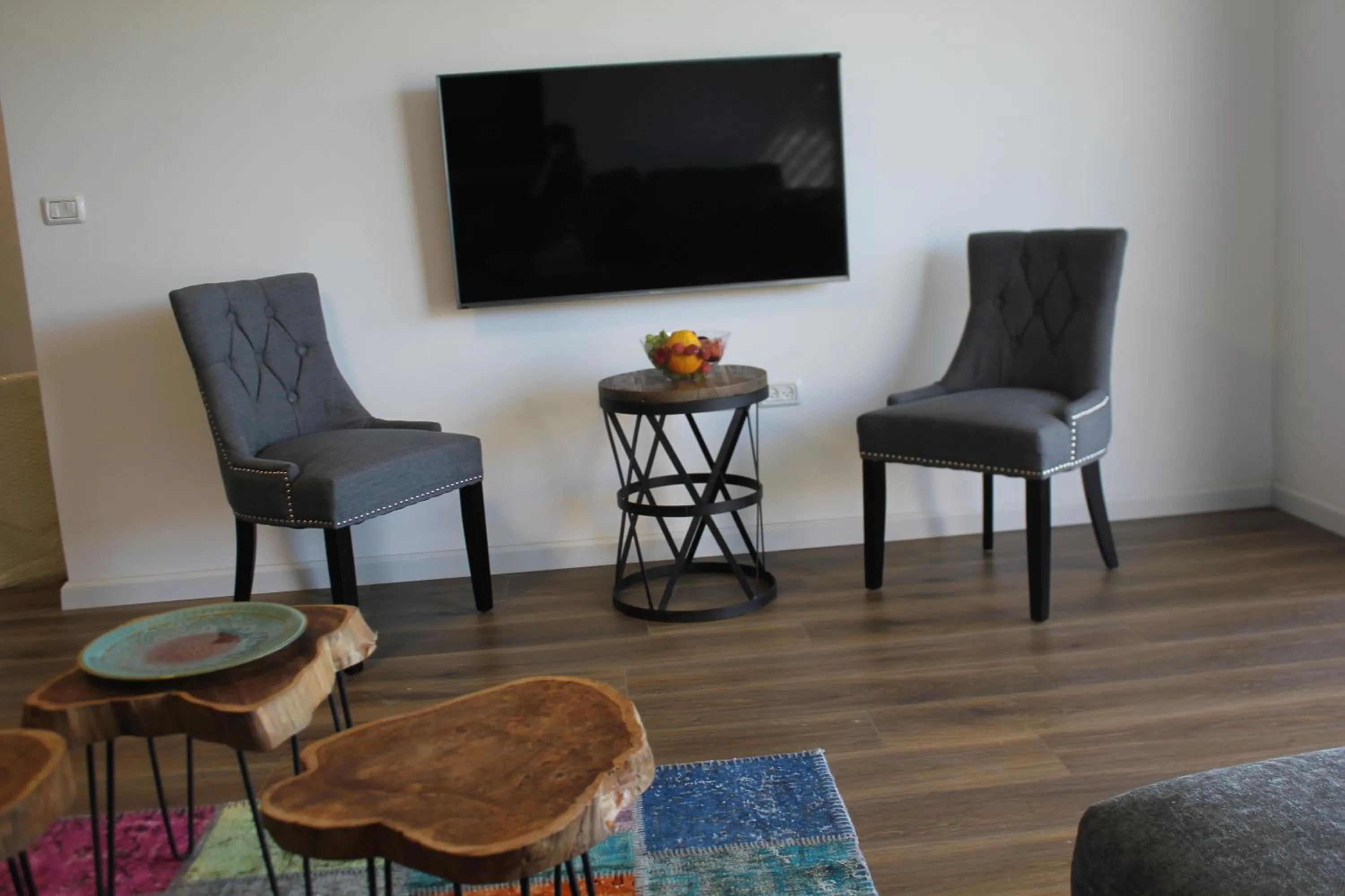 Living room in Habait ba Shomera