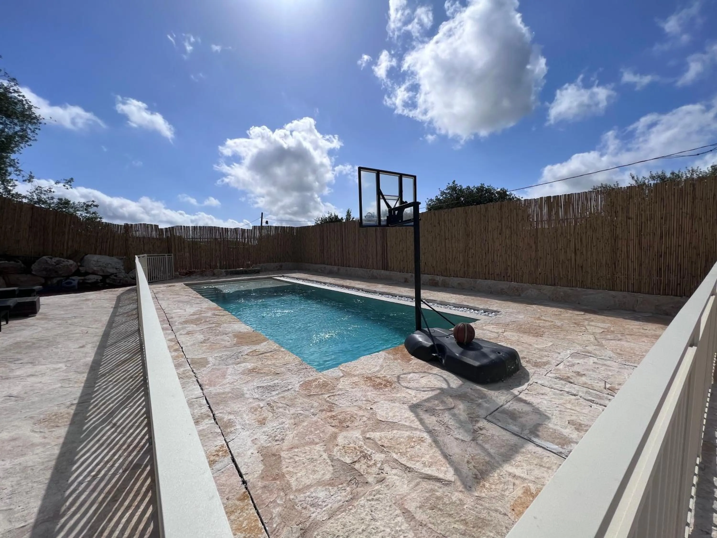 Swimming pool in Habait ba Shomera