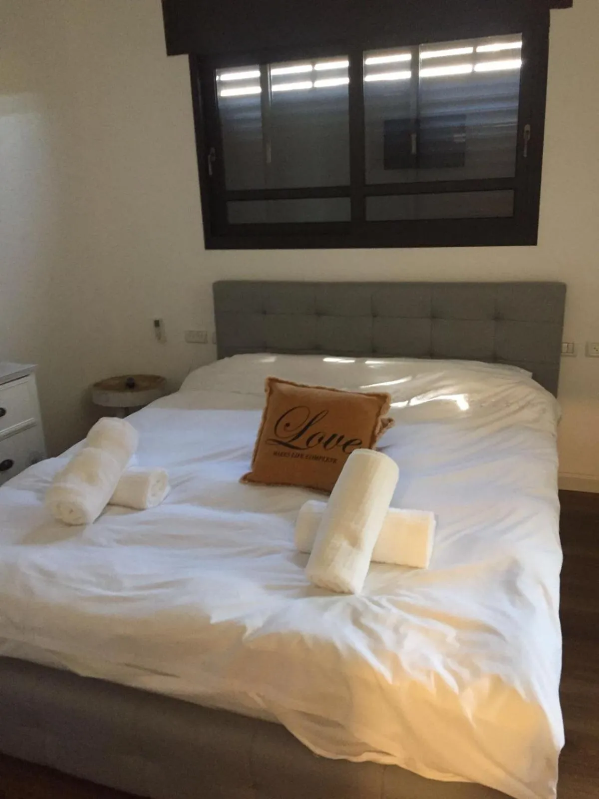 Bedroom, Bed in Habait ba Shomera