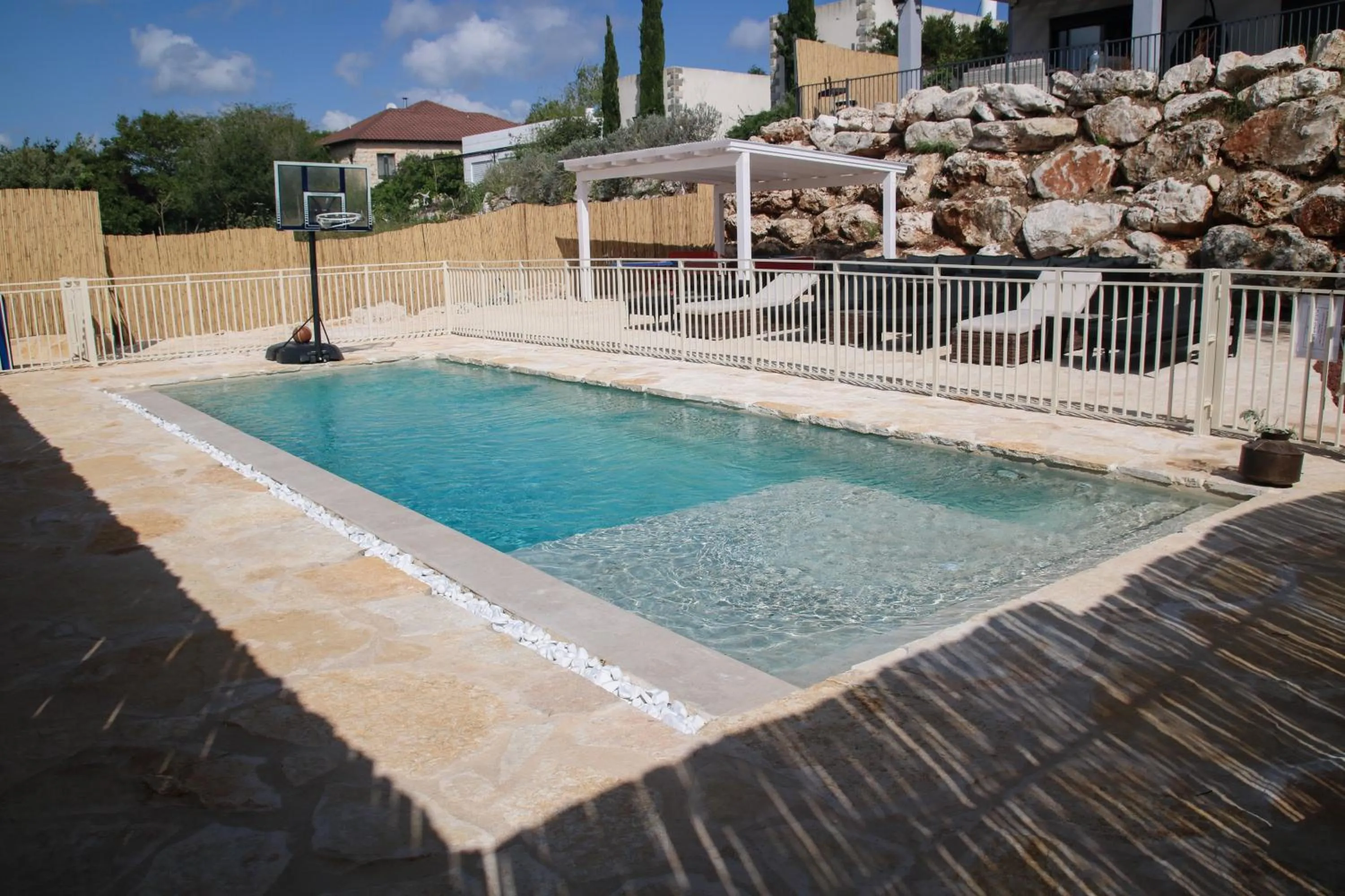Swimming pool in Habait ba Shomera