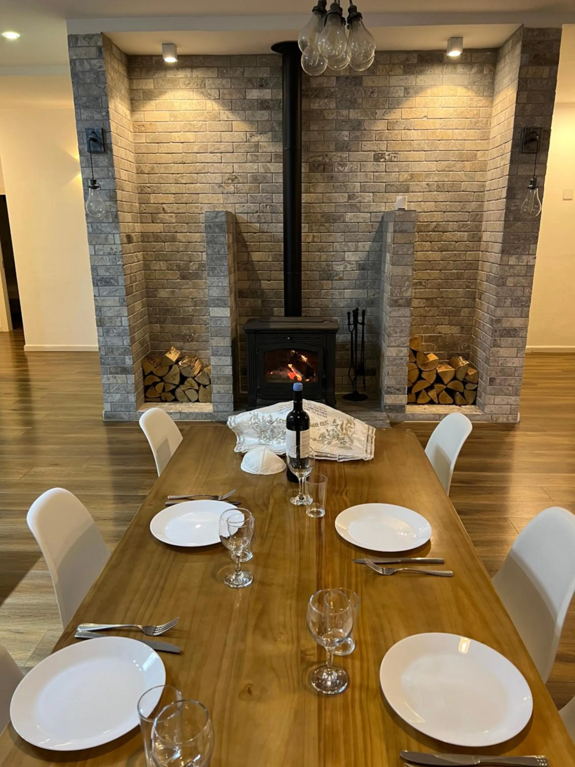 Dining area in Habait ba Shomera