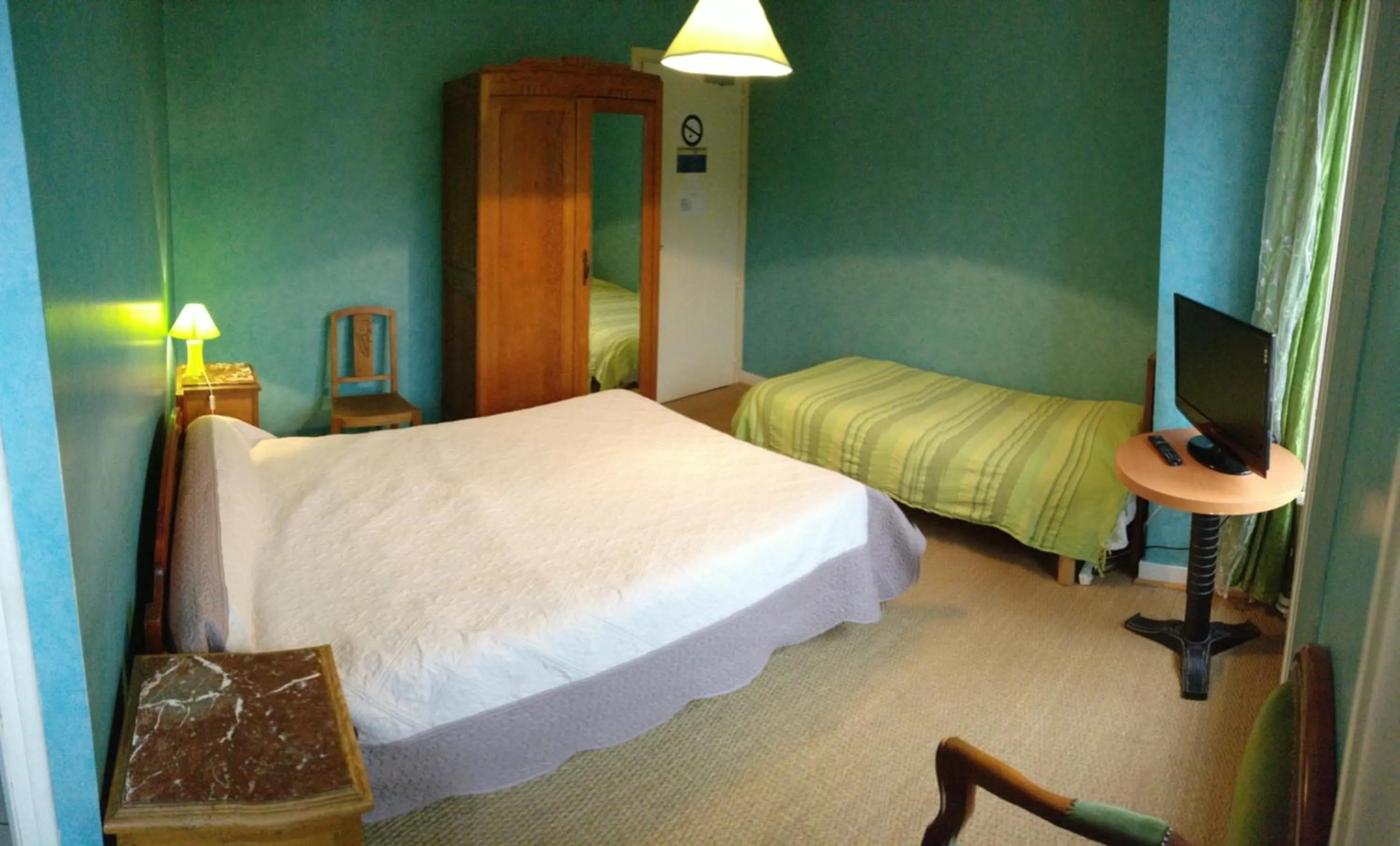 hotel le chatiague