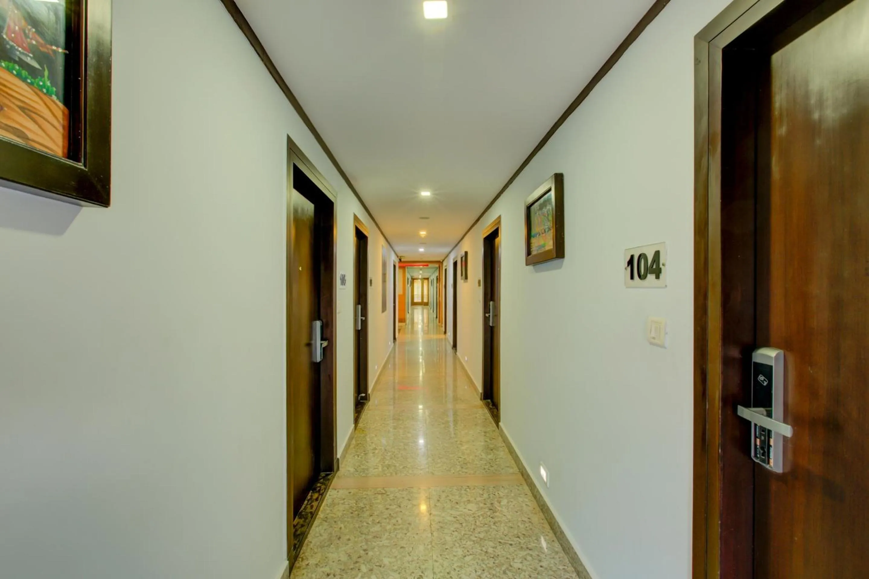 Lobby or reception in Townhouse Oak JVH Hotel Bangalore