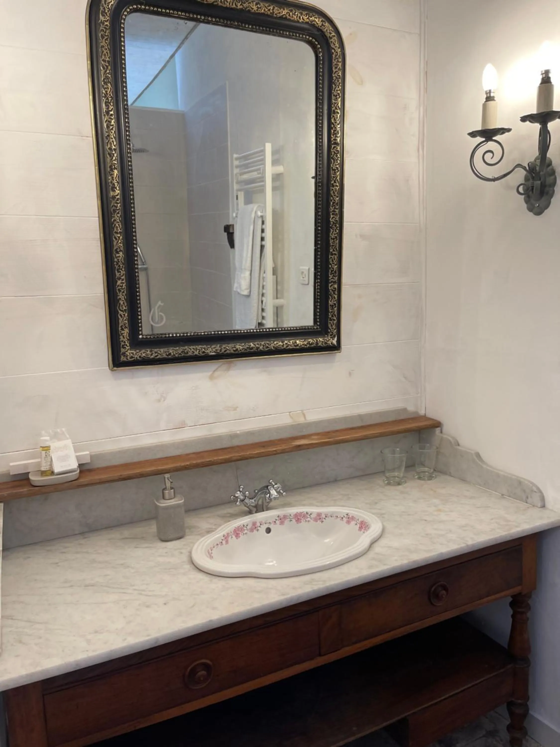 Bathroom in Domaine Le Castelet