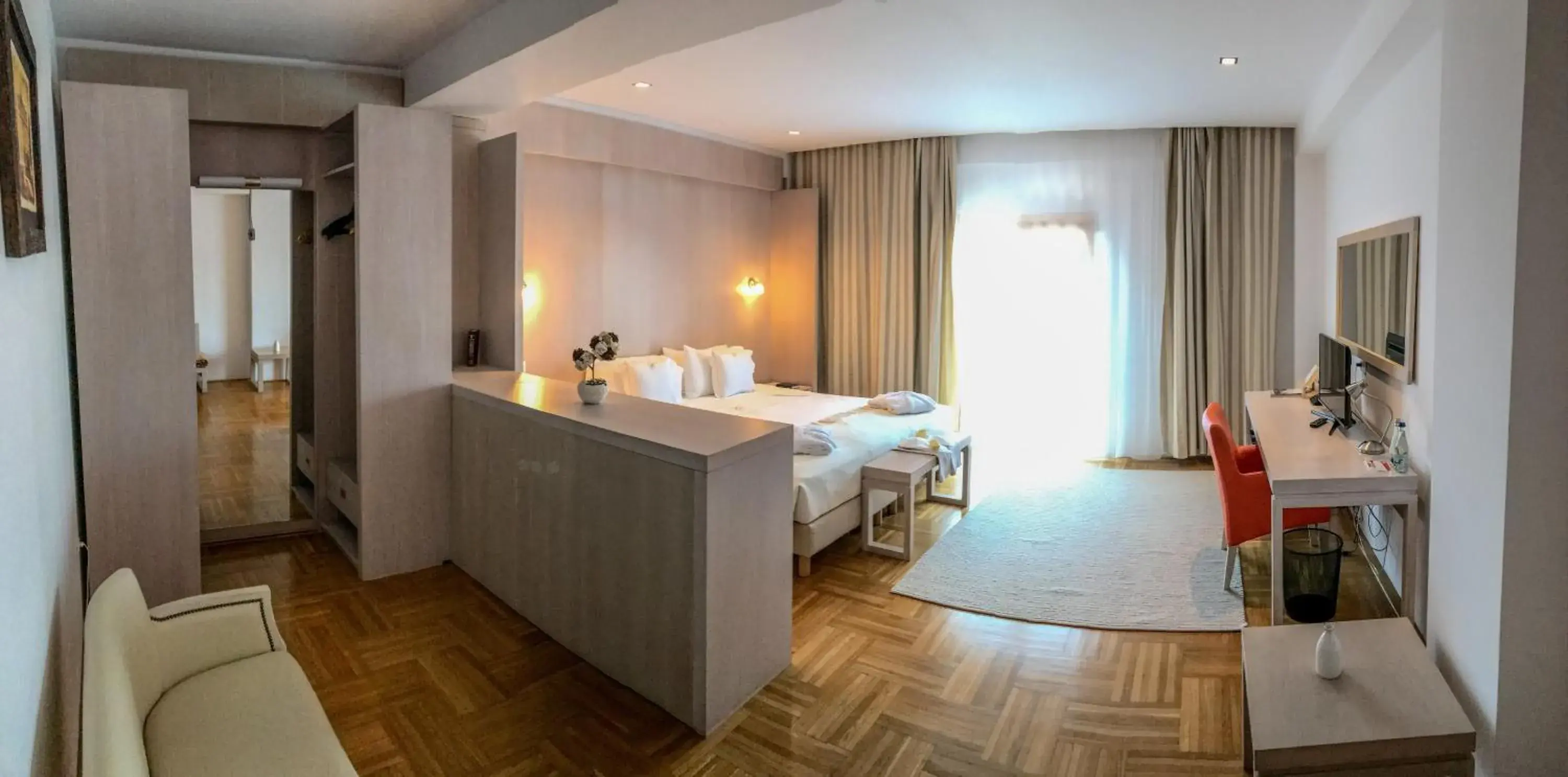Photo of the whole room, Bed in Hotel Satu Mare City Photo of the whole room, Bed in Hotel Satu Mare City