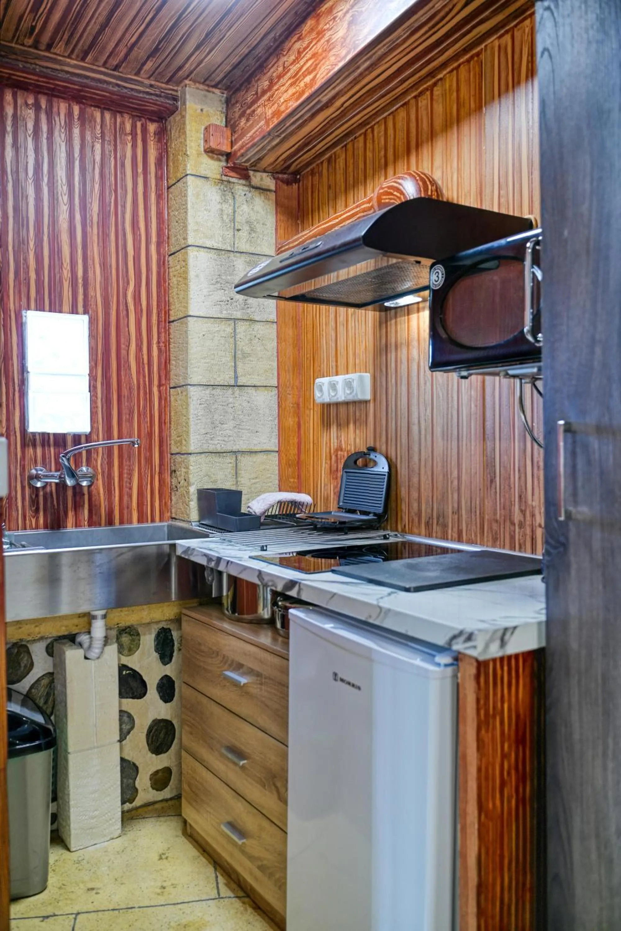 Kitchen or kitchenette in Anemomili Village