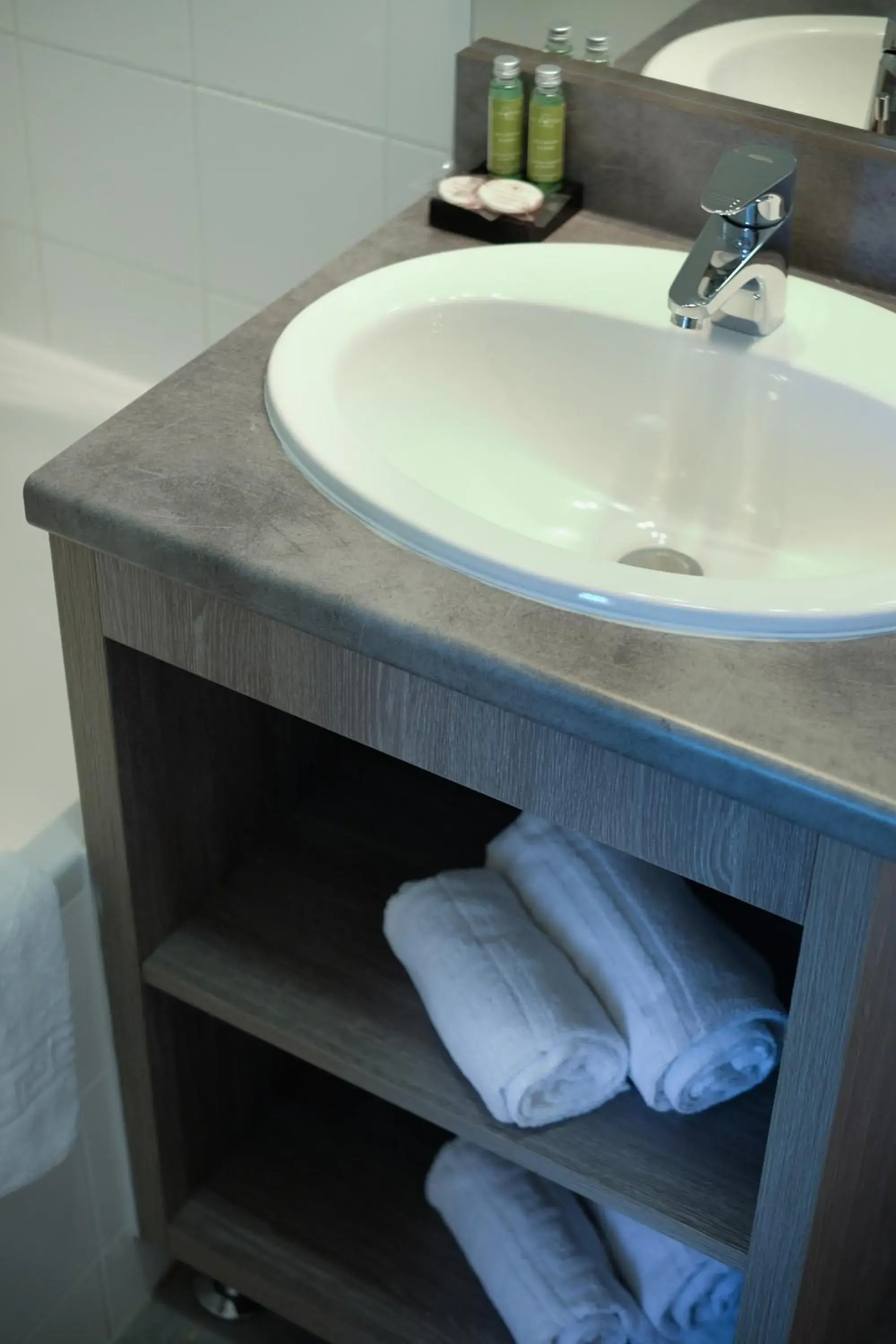 Bathroom in Park Wilson Airport Bathroom in Park Wilson Airport