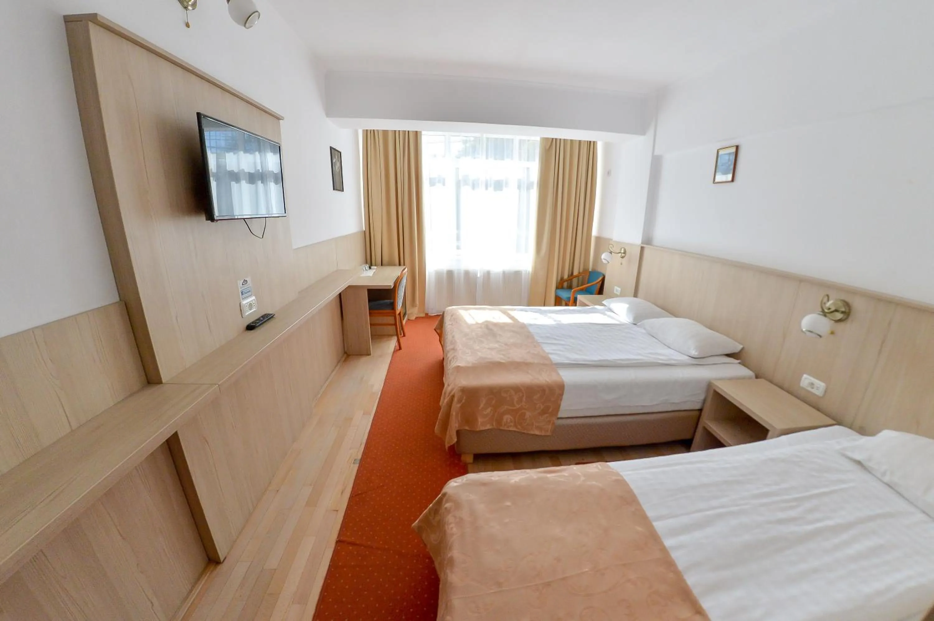 Photo of the whole room, Bed in Hotel Gallant Sibiu