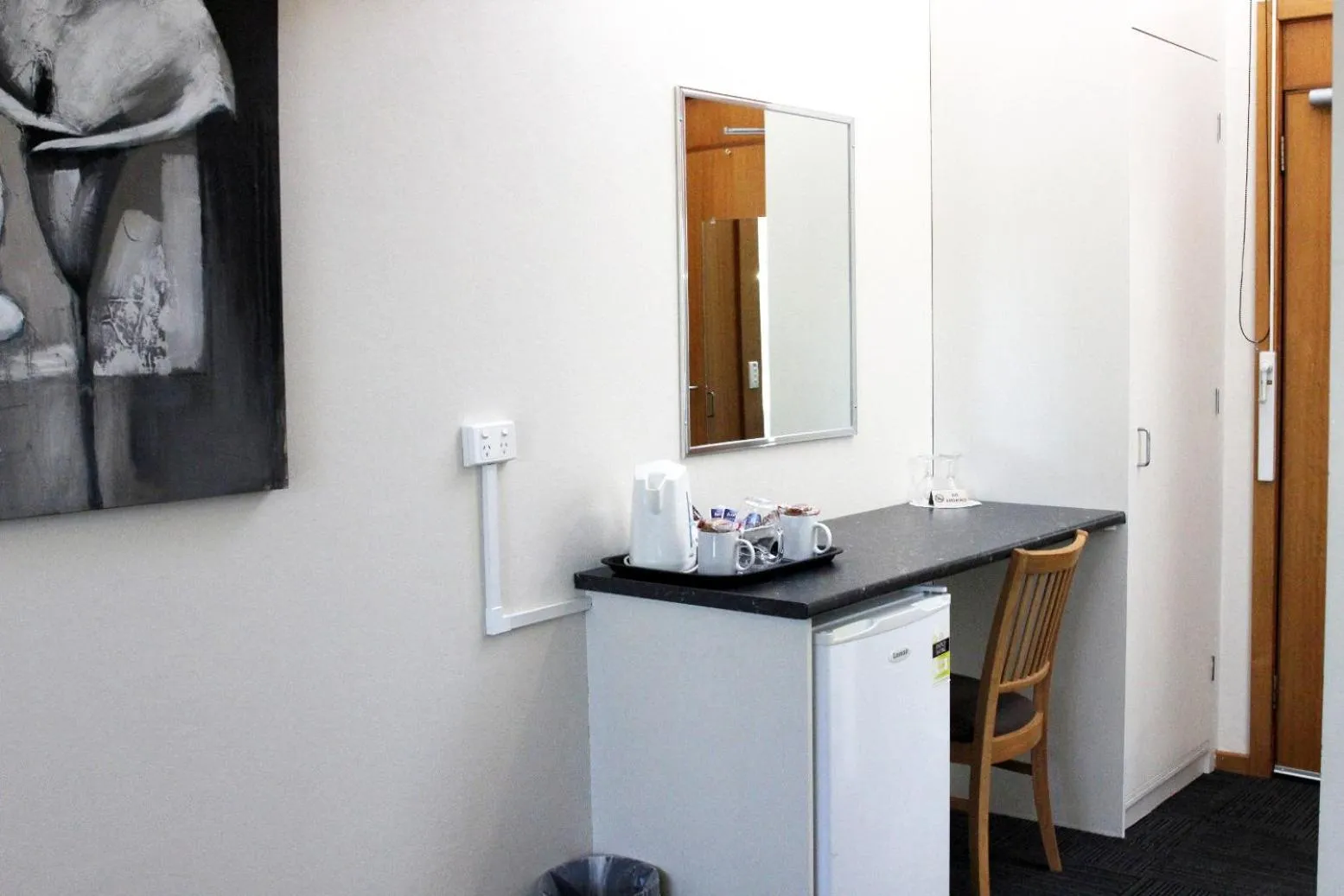 Coffee/tea facilities in Henry's Quirindi