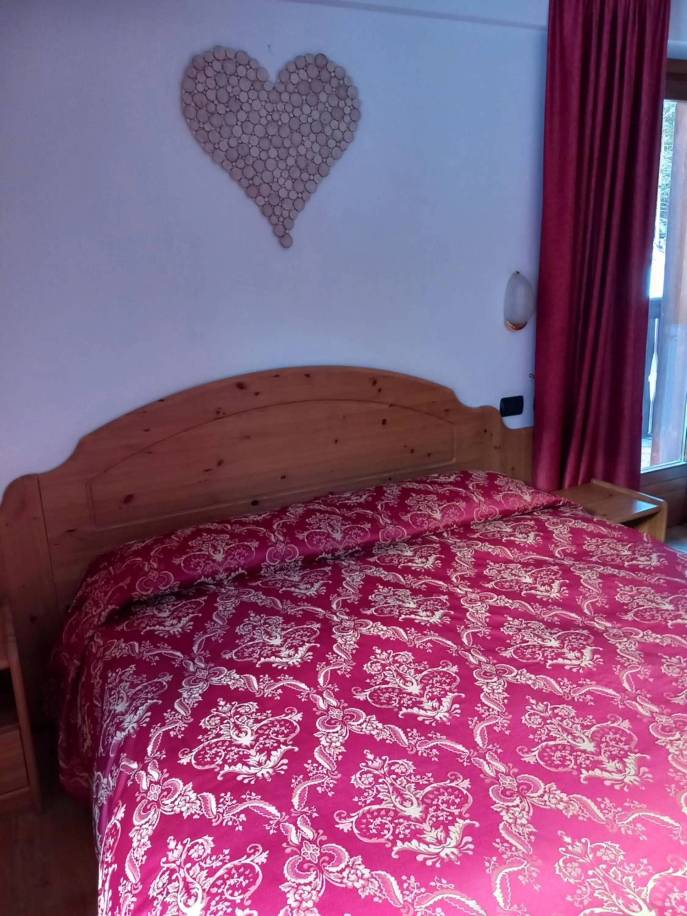 Bed in Hotel Cevedale