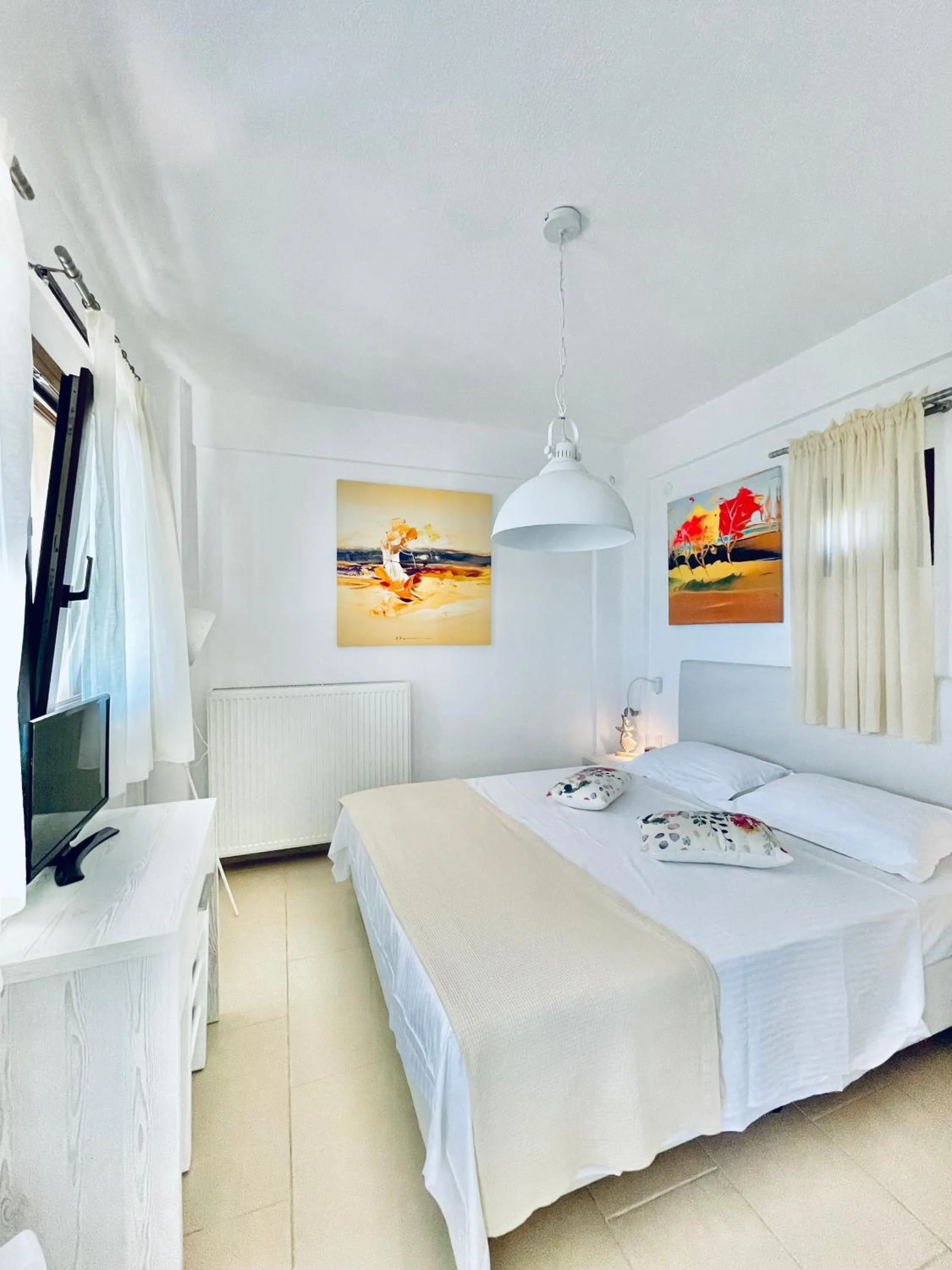 TV and multimedia, Bed in Koumaros Aparthotel