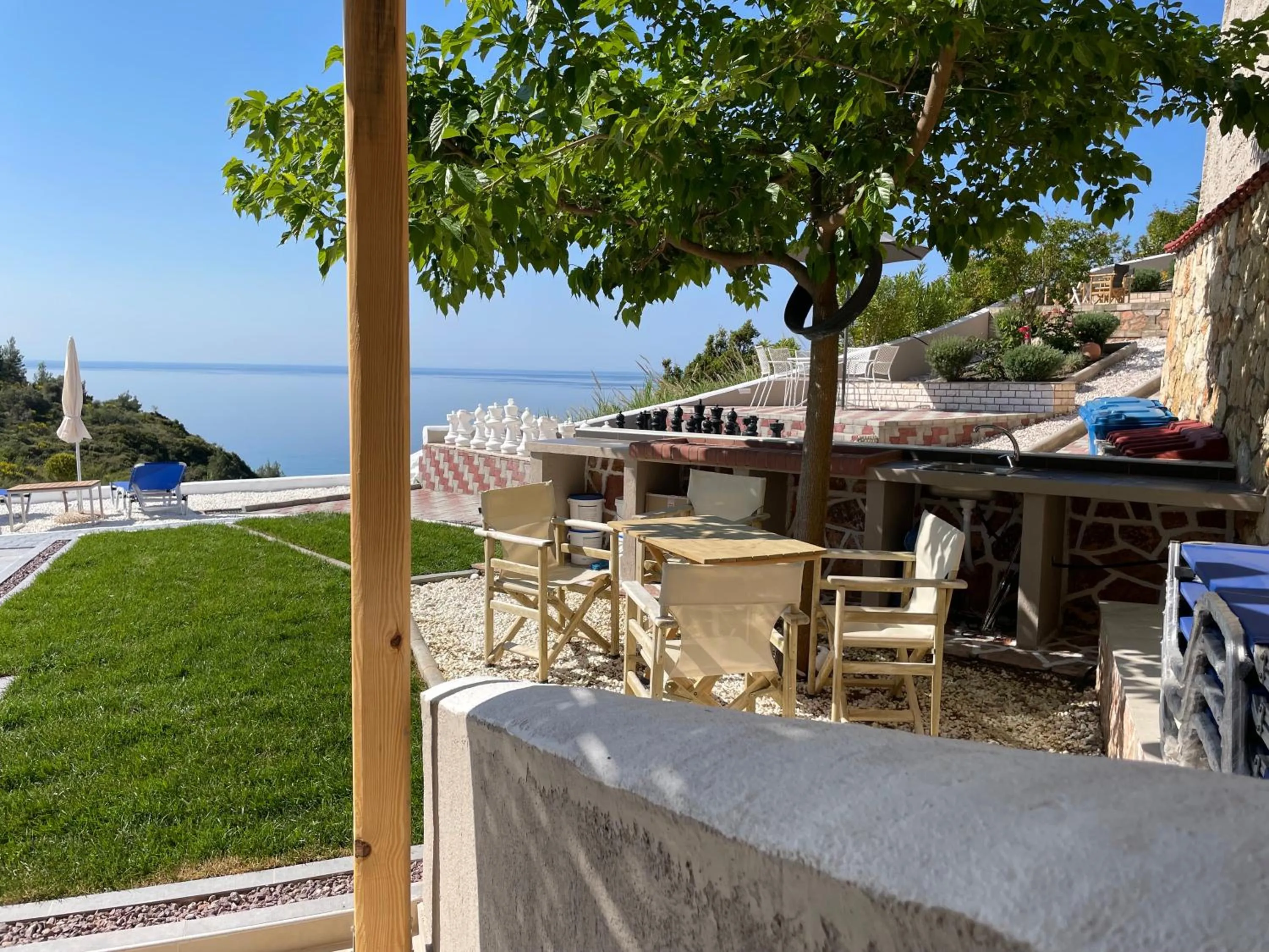 Koumaros Aparthotel