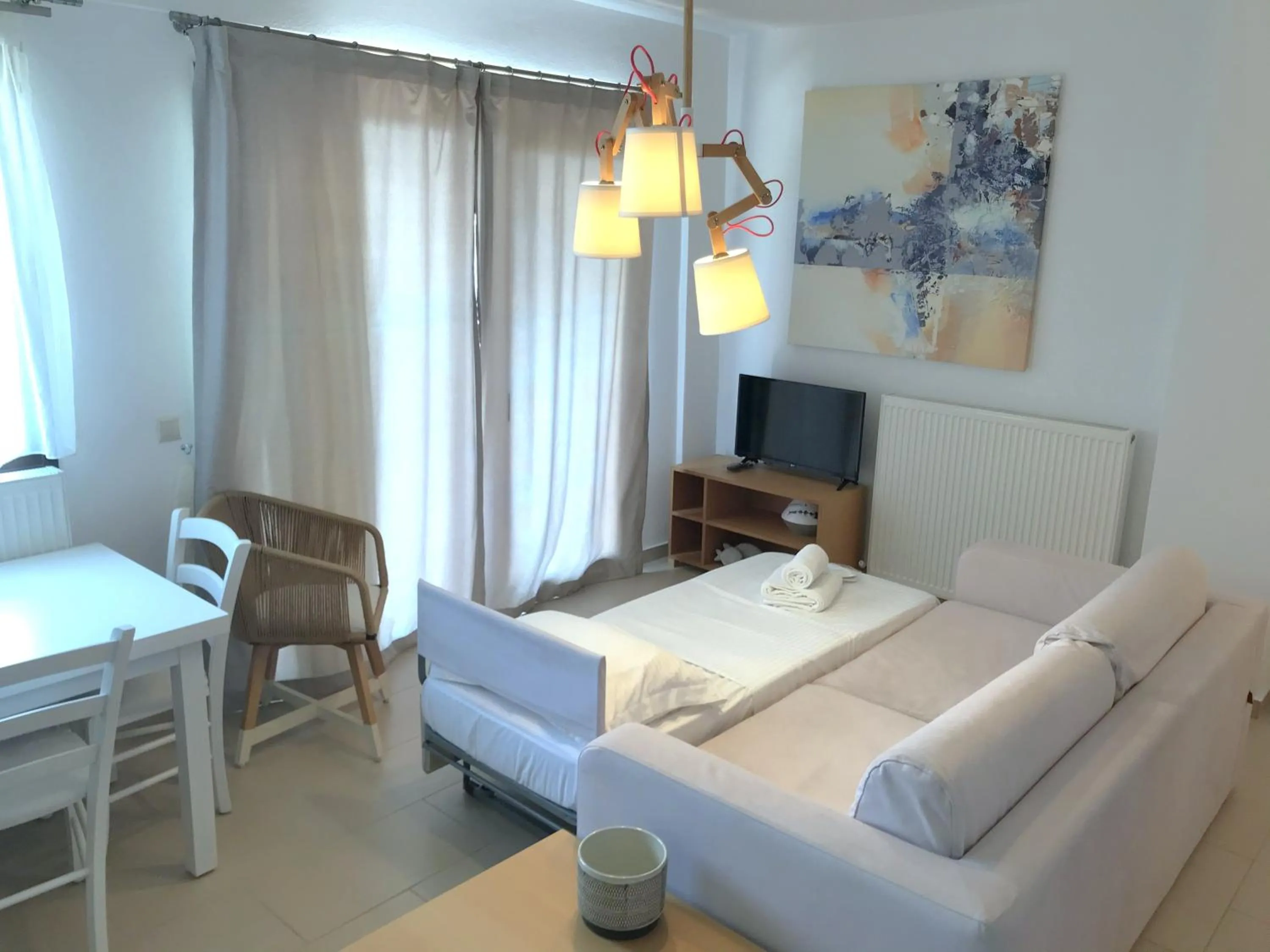Bed in Koumaros Aparthotel