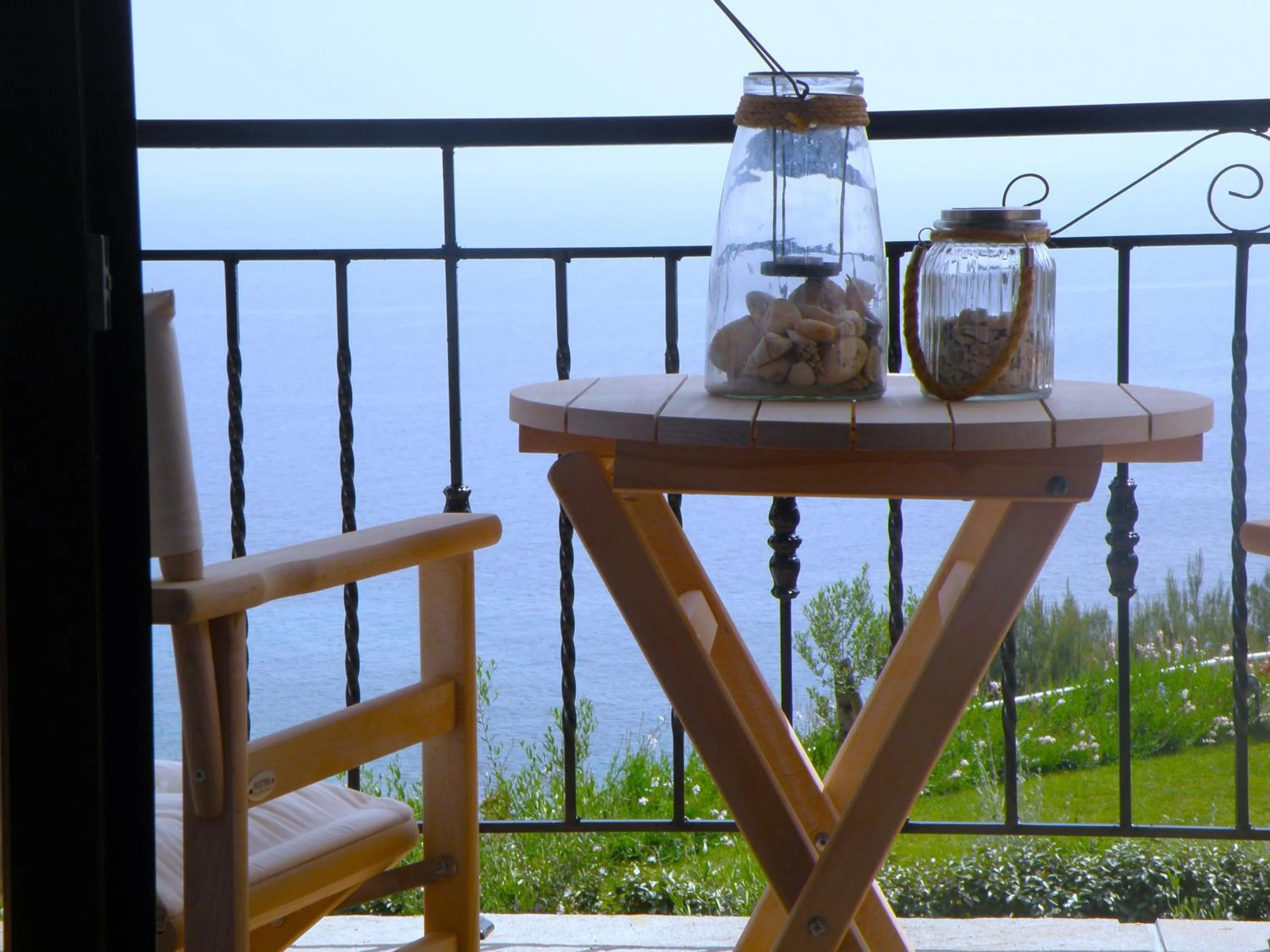 Patio in Koumaros Aparthotel