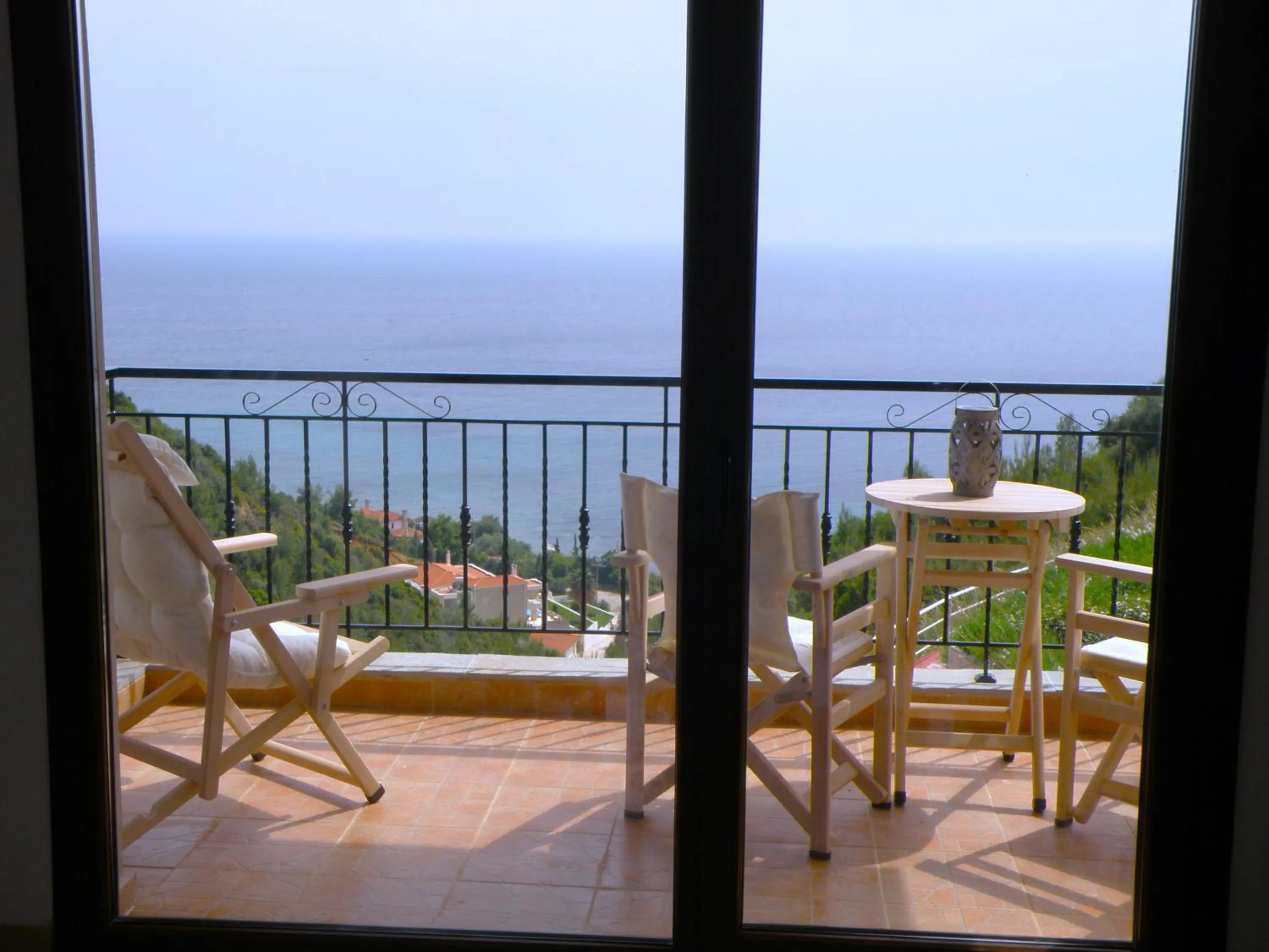Patio in Koumaros Aparthotel