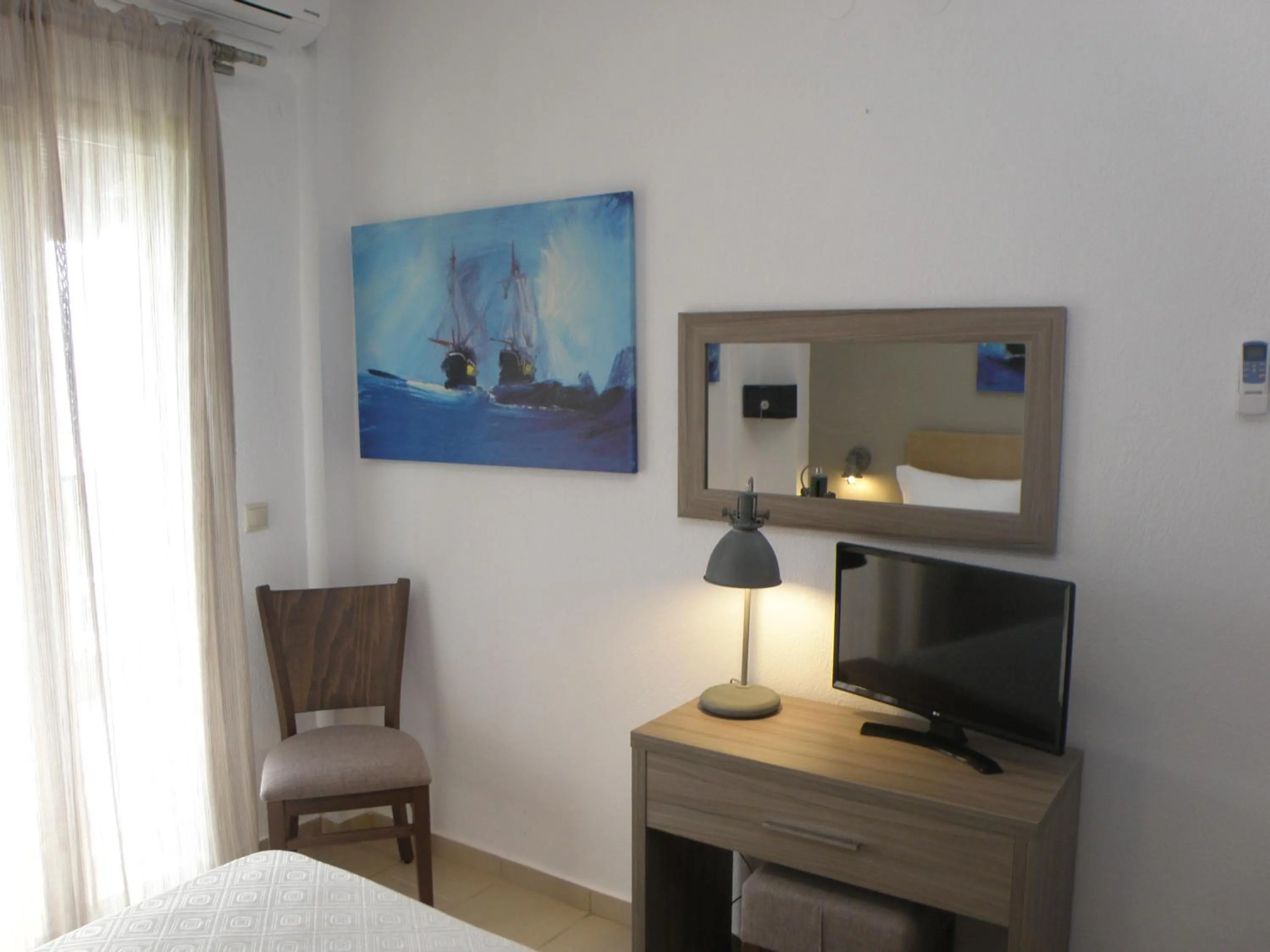 TV and multimedia, Bed in Koumaros Aparthotel