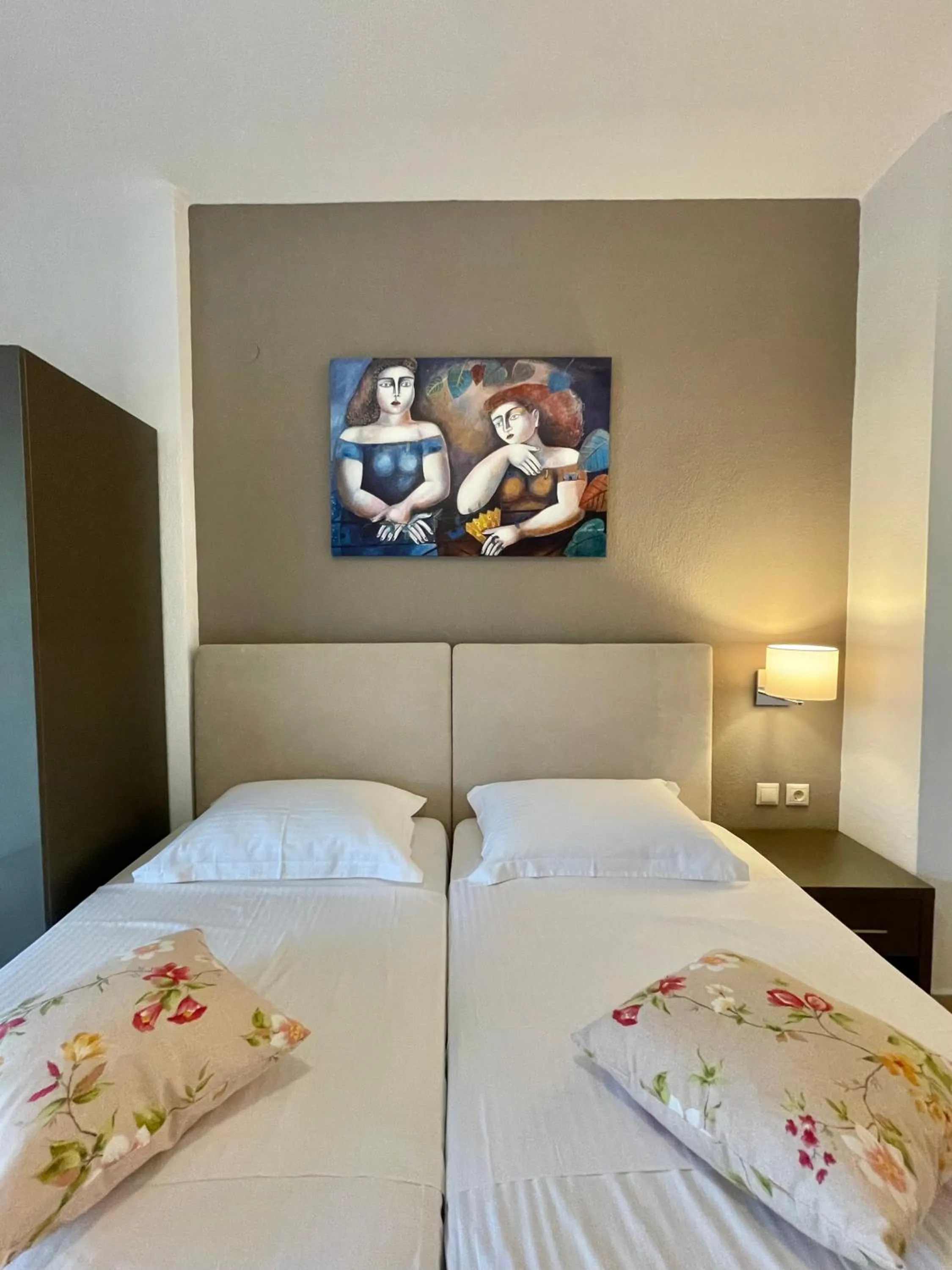Decorative detail, Bed in Koumaros Aparthotel