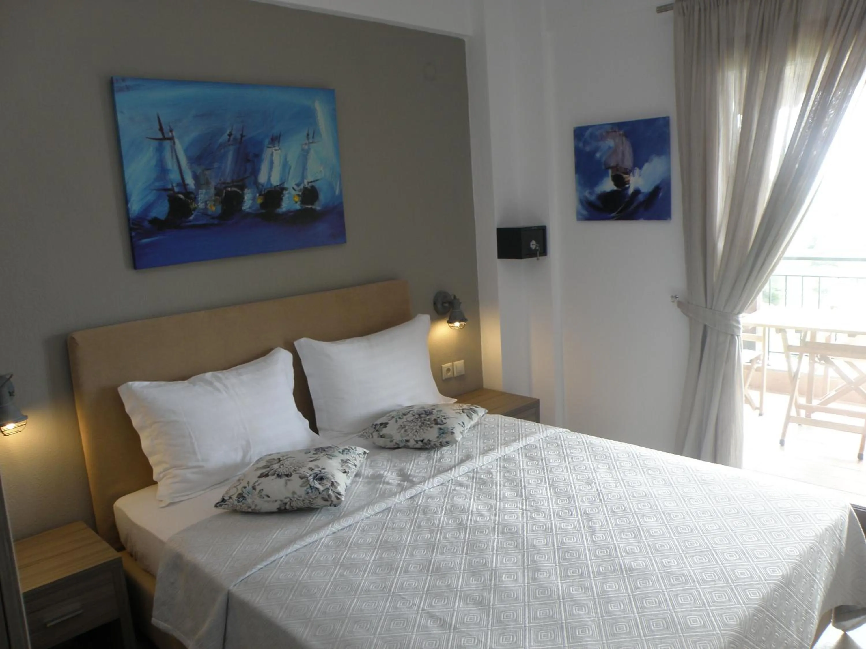 Bedroom, Bed in Koumaros Aparthotel