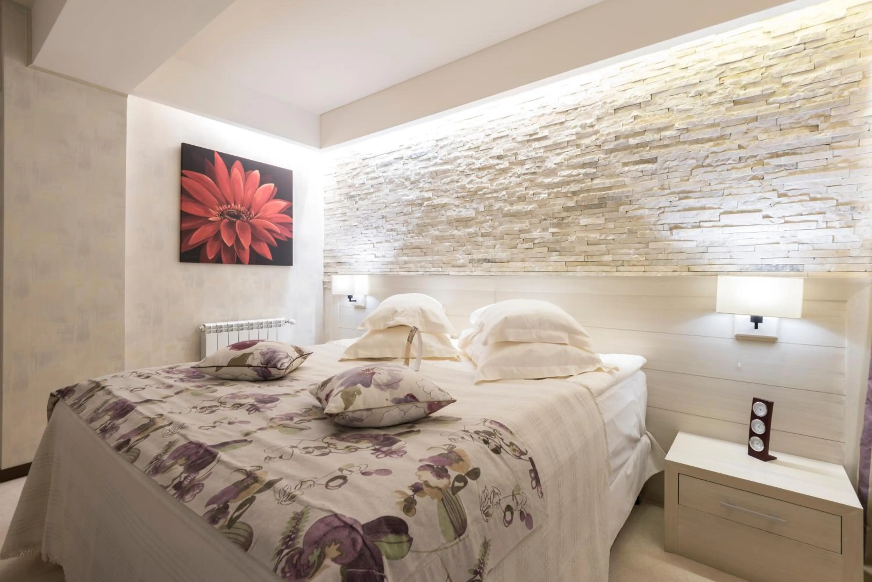 Photo of the whole room, Bed in Ioana Boutique Hotel