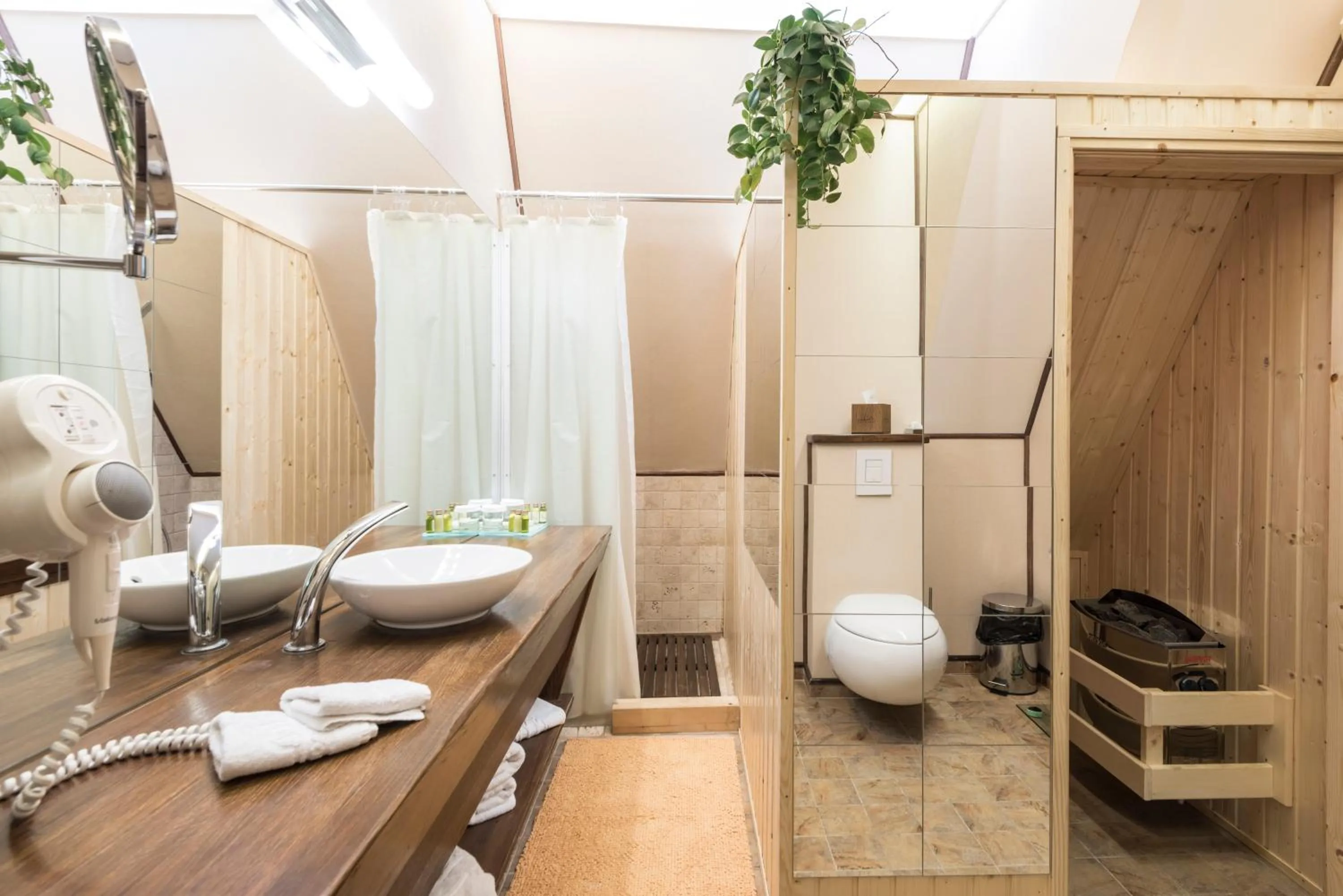 Bathroom in Ioana Boutique Hotel