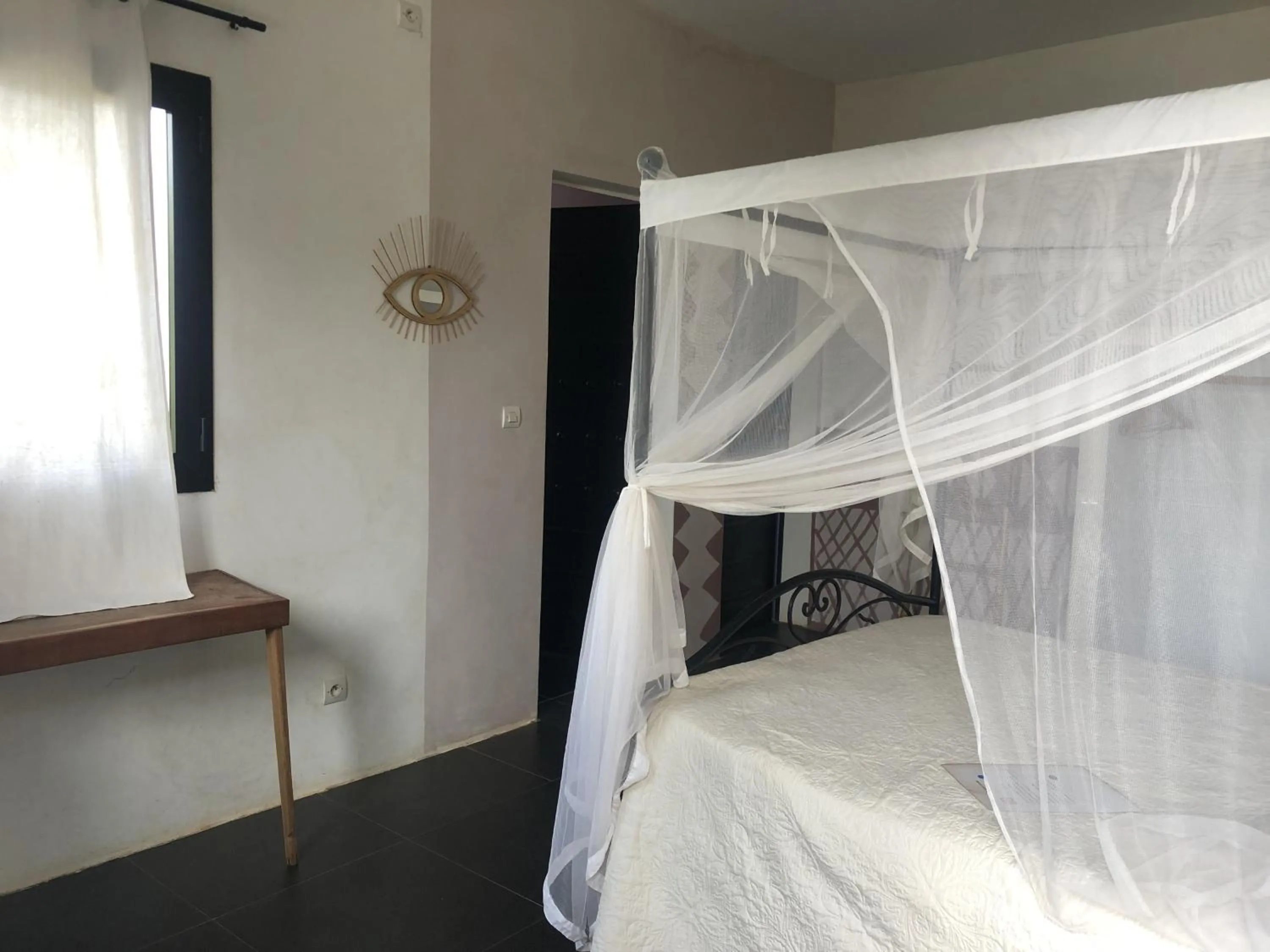 Bedroom, Bed in Bine Bassile