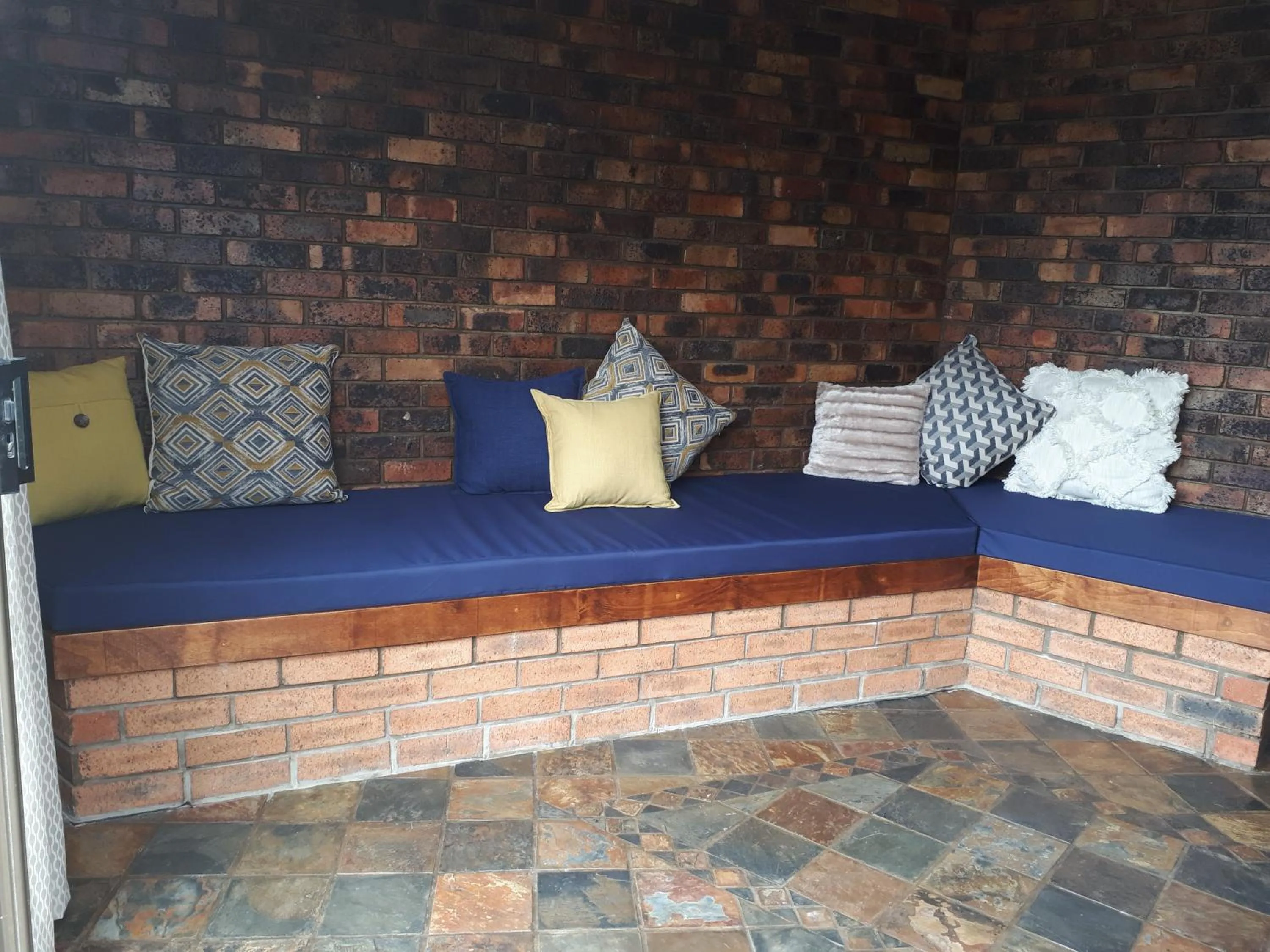 Living room in Blue Sea Guest House