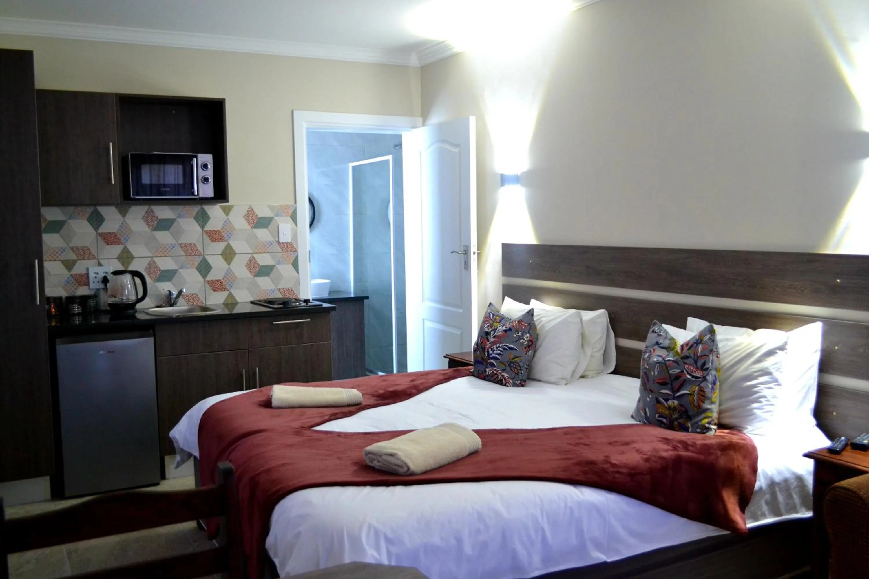 Kitchen or kitchenette in Blue Sea Guest House