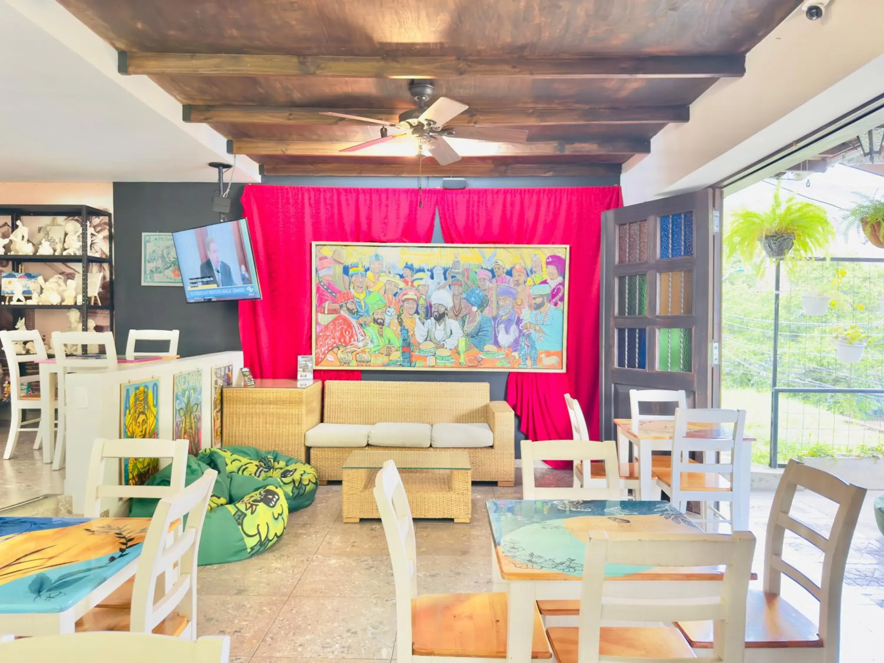 Restaurant/places to eat in Santiago DC Hotel Restaurant/places to eat in Santiago DC Hotel