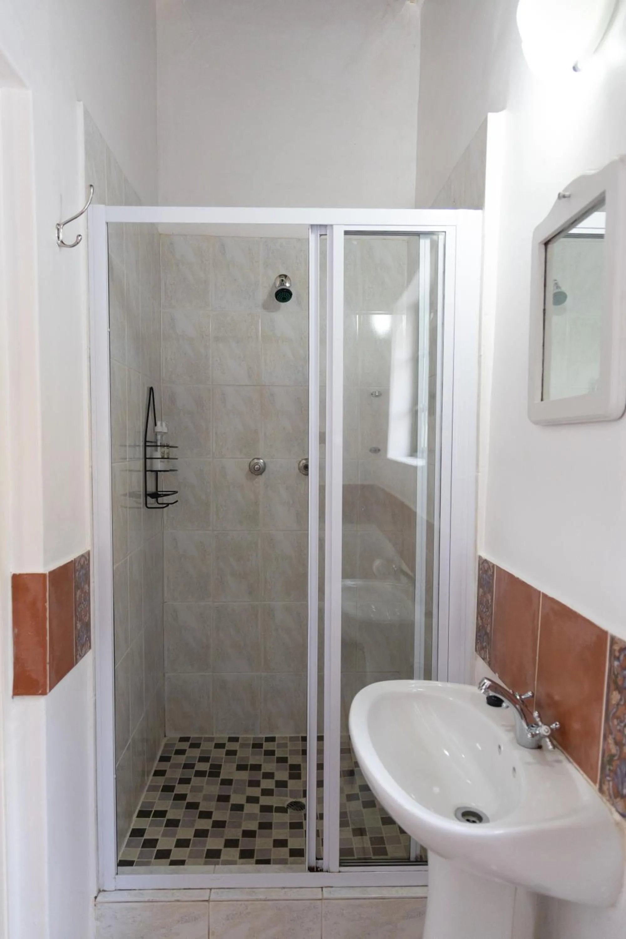 Shower in Montagu Koo Karoo