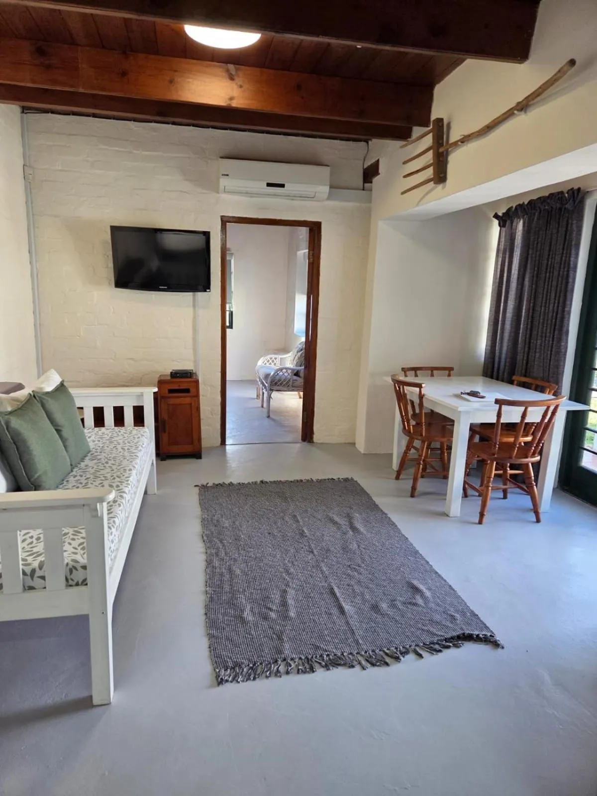 Seating area, Bed in Montagu Koo Karoo