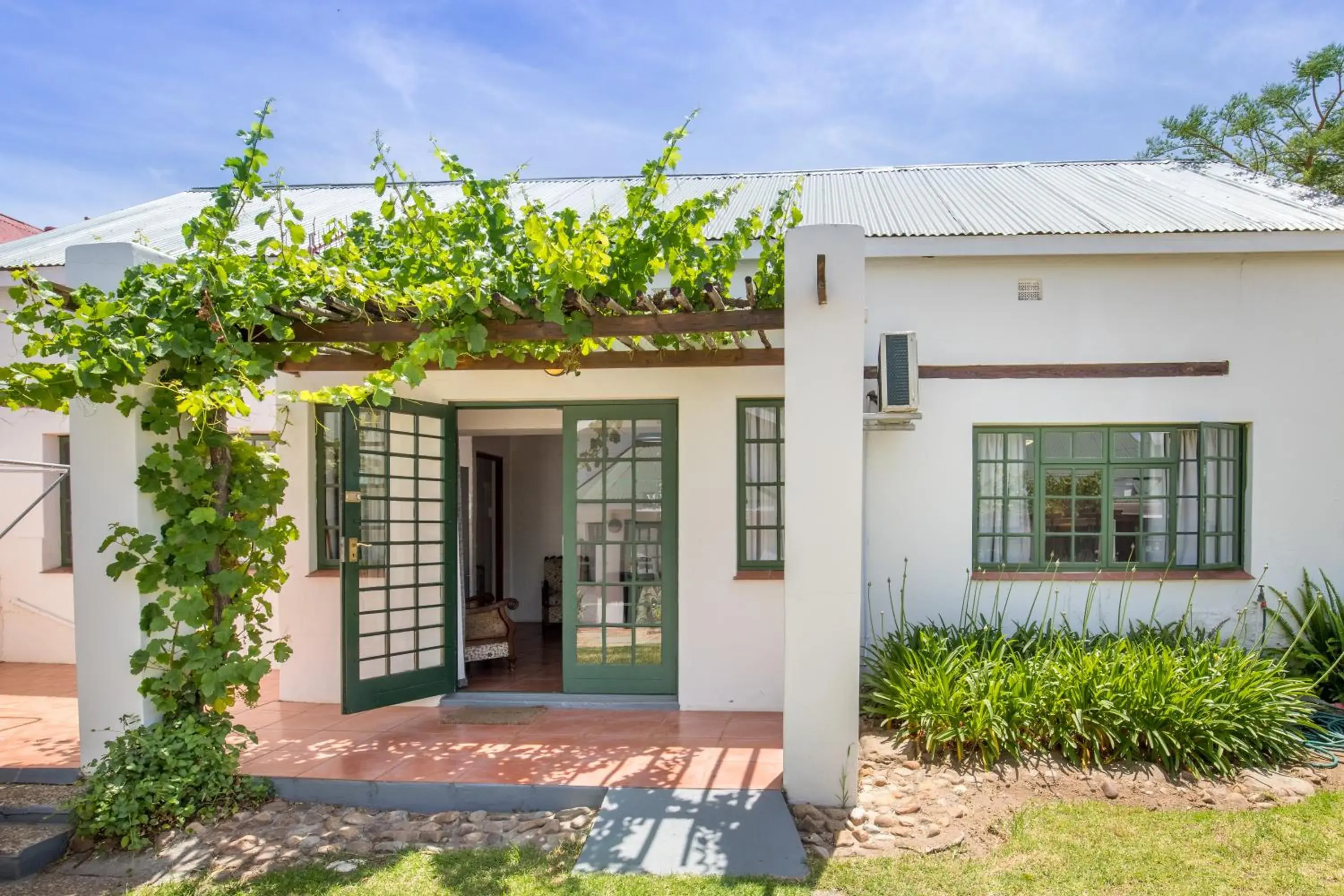 Two-Bedroom Cottage - single occupancy in Koo Karoo Guest Lodge and Self Catering Two-Bedroom Cottage - single occupancy in Koo Karoo Guest Lodge and Self Catering