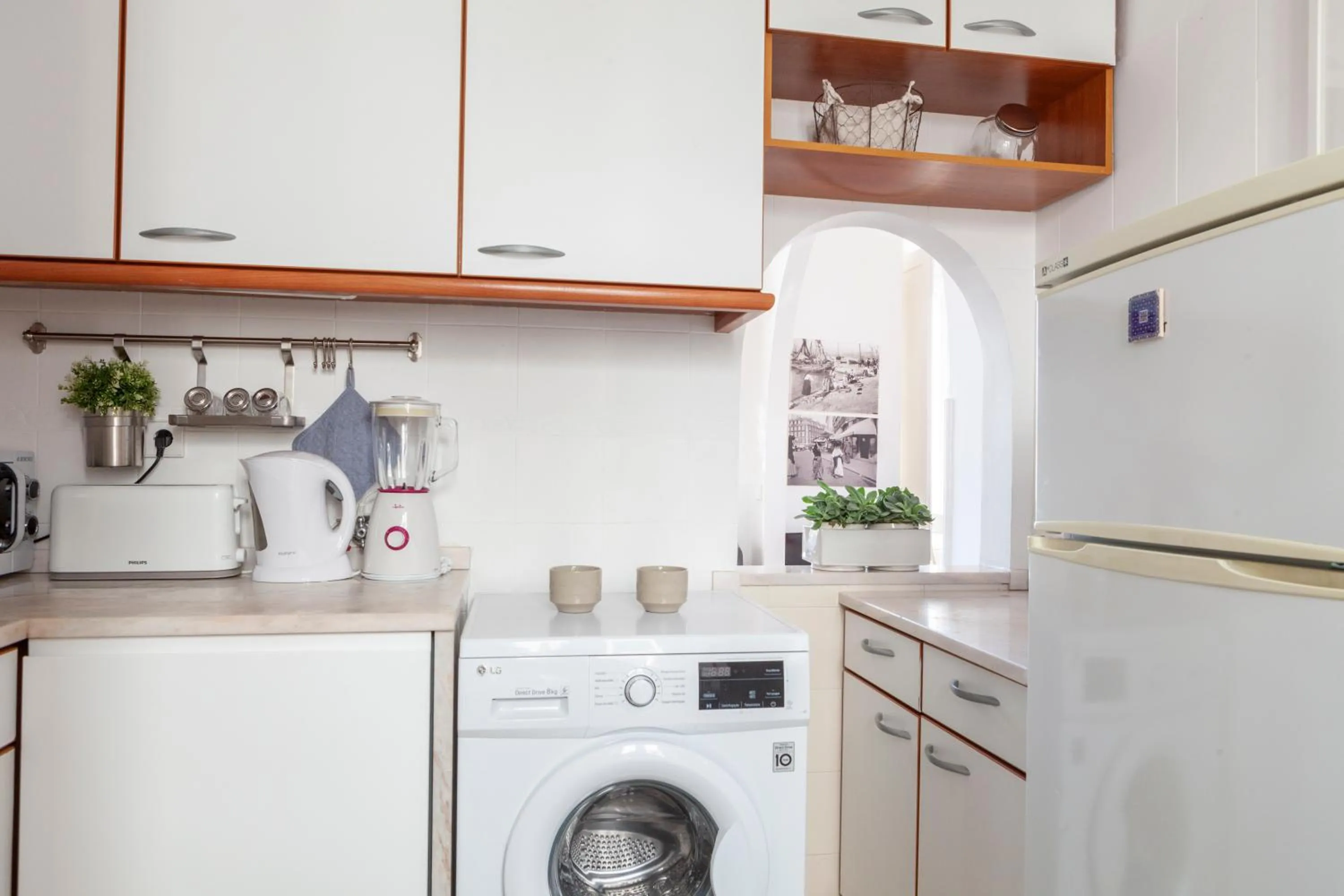 Alfama Amazing Scenic River and City View Charming apartment With 2 bedrooms and AC 19th Century Building