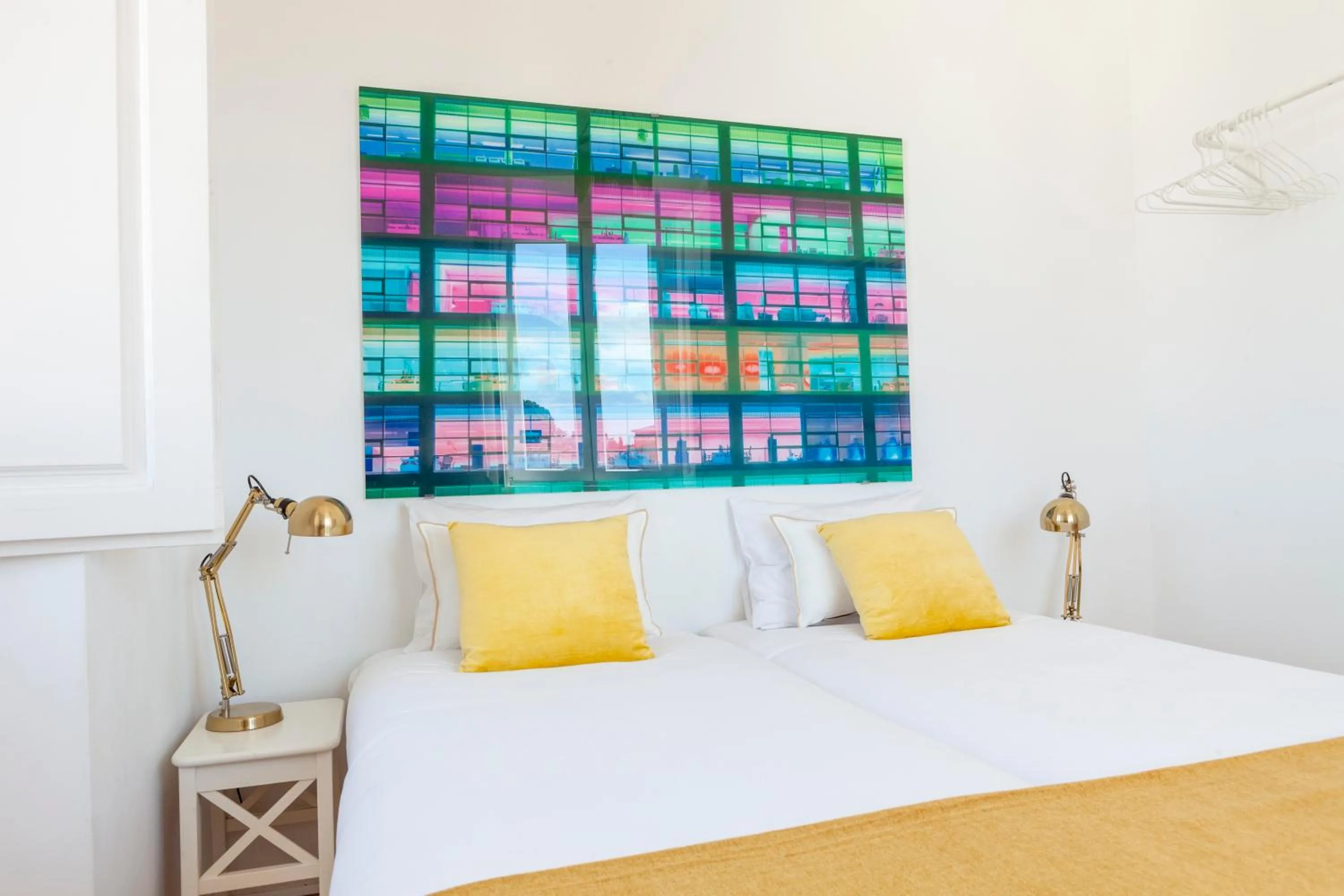 Bed in Alfama Amazing Scenic River and City View Charming apartment With 2 bedrooms and AC 19th Century Building