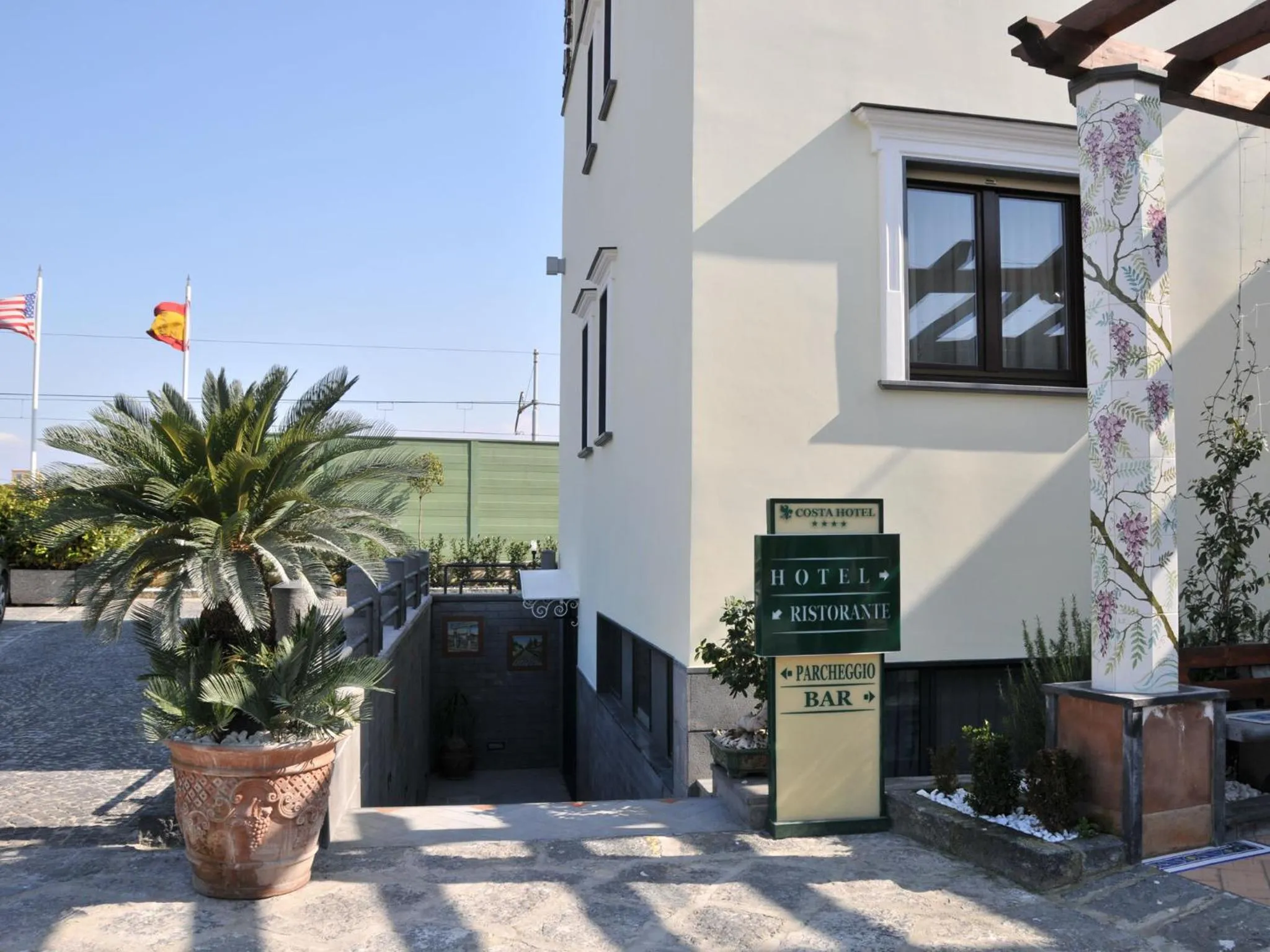 Area and facilities in Costa Hotel