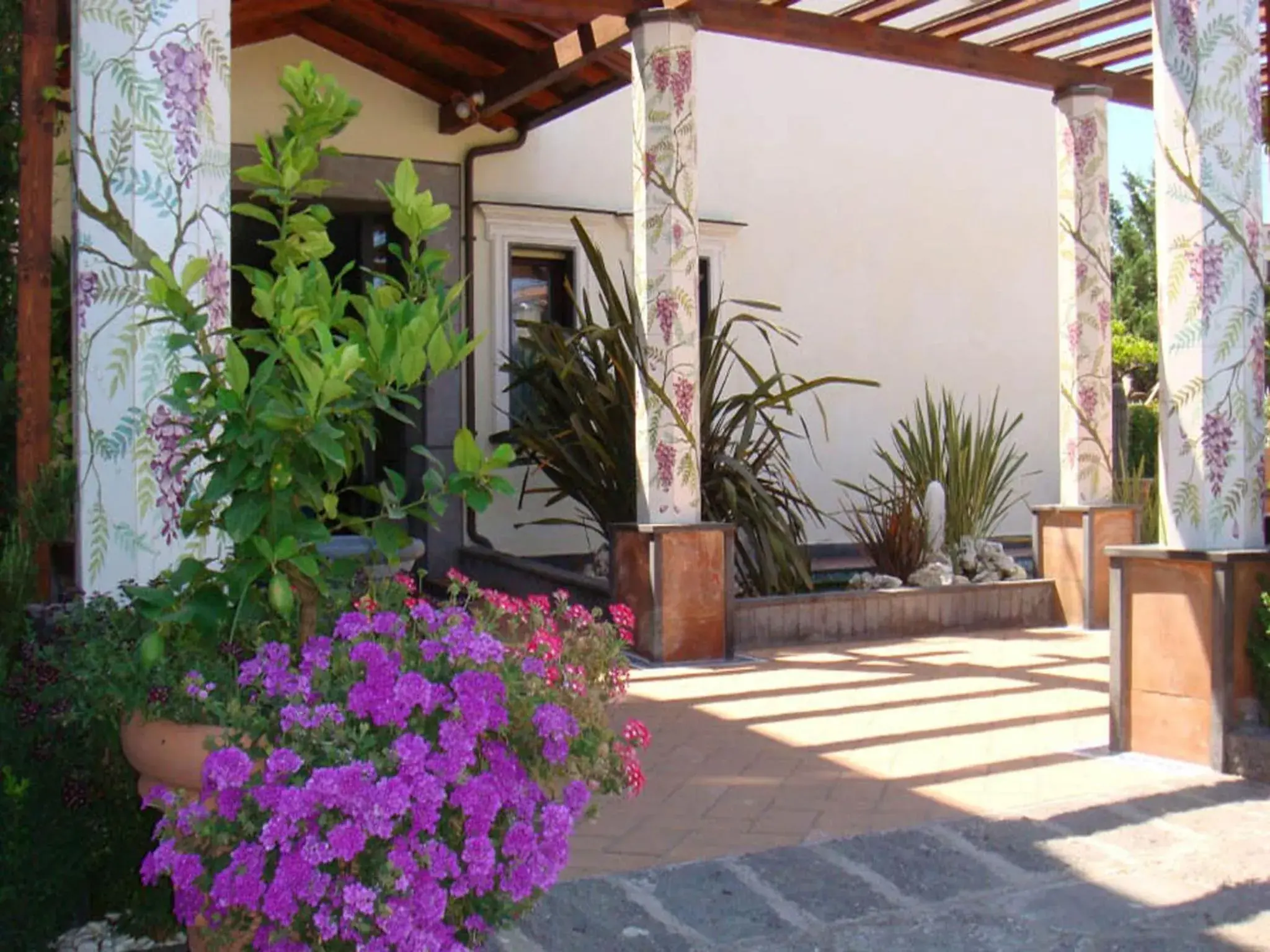 Facade/entrance in Costa Hotel Facade/entrance in Costa Hotel