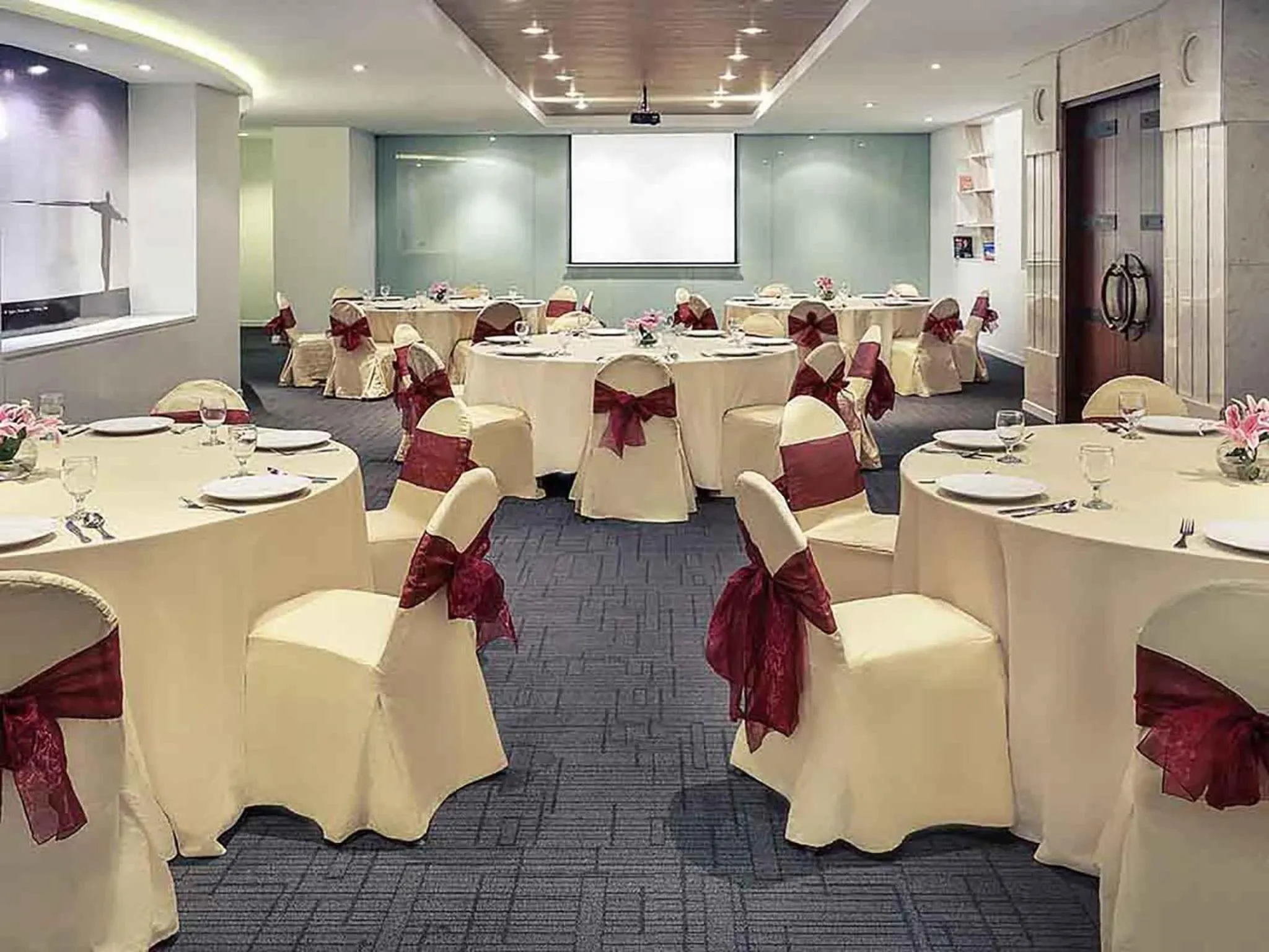 Meeting/conference room in Mercure Jakarta Kota