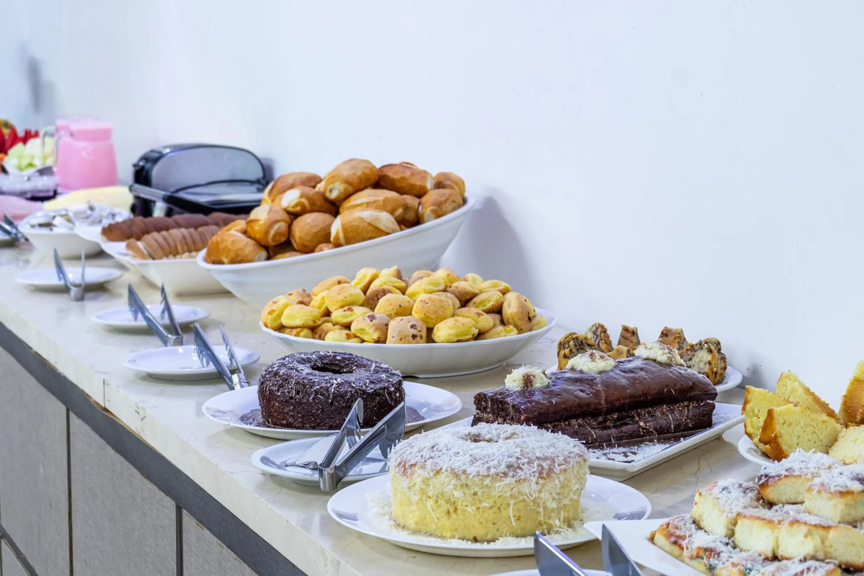 Food and drinks in Umuarama Plaza Hotel by Castelo Itaipava