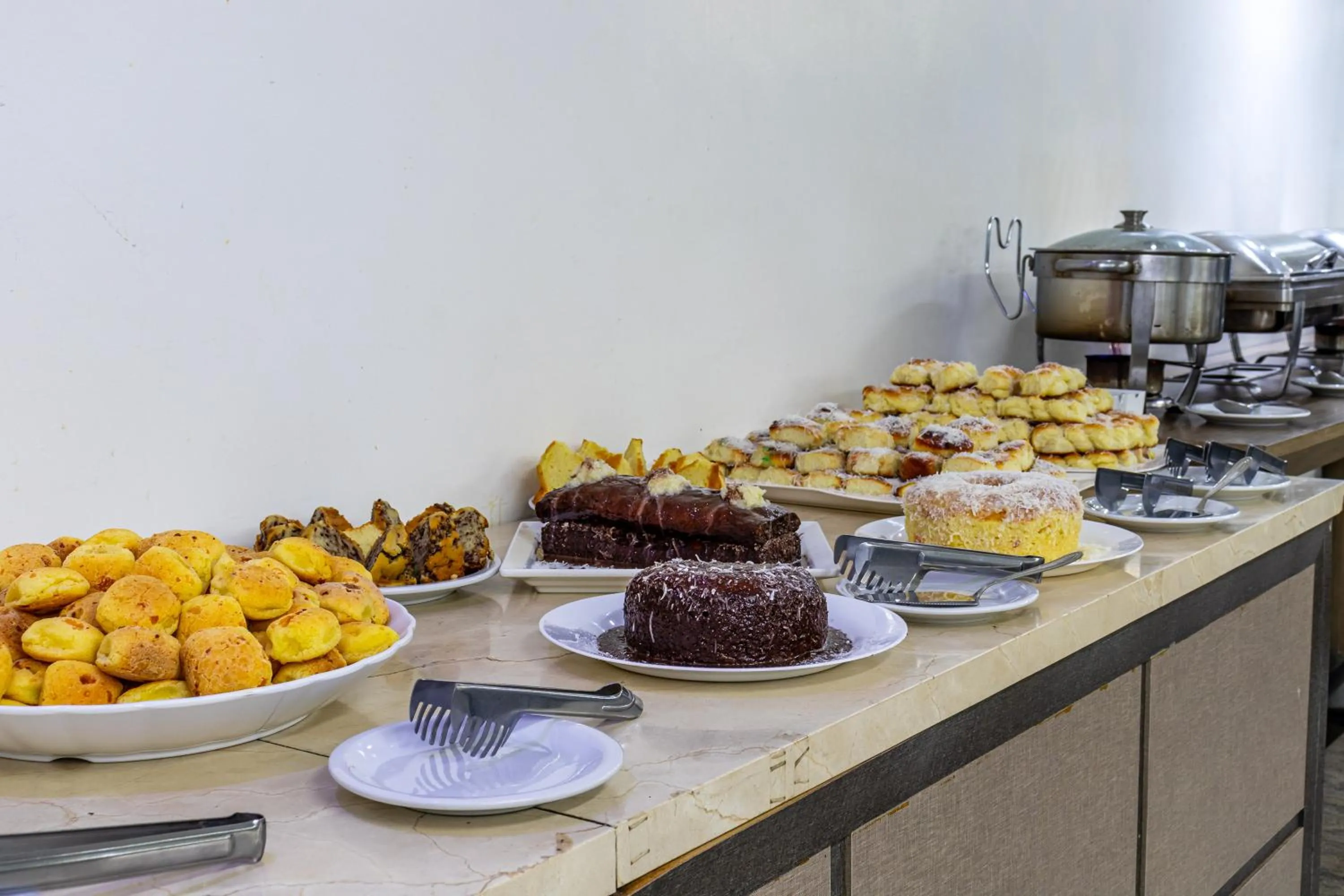 Food and drinks in Umuarama Plaza Hotel by Castelo Itaipava