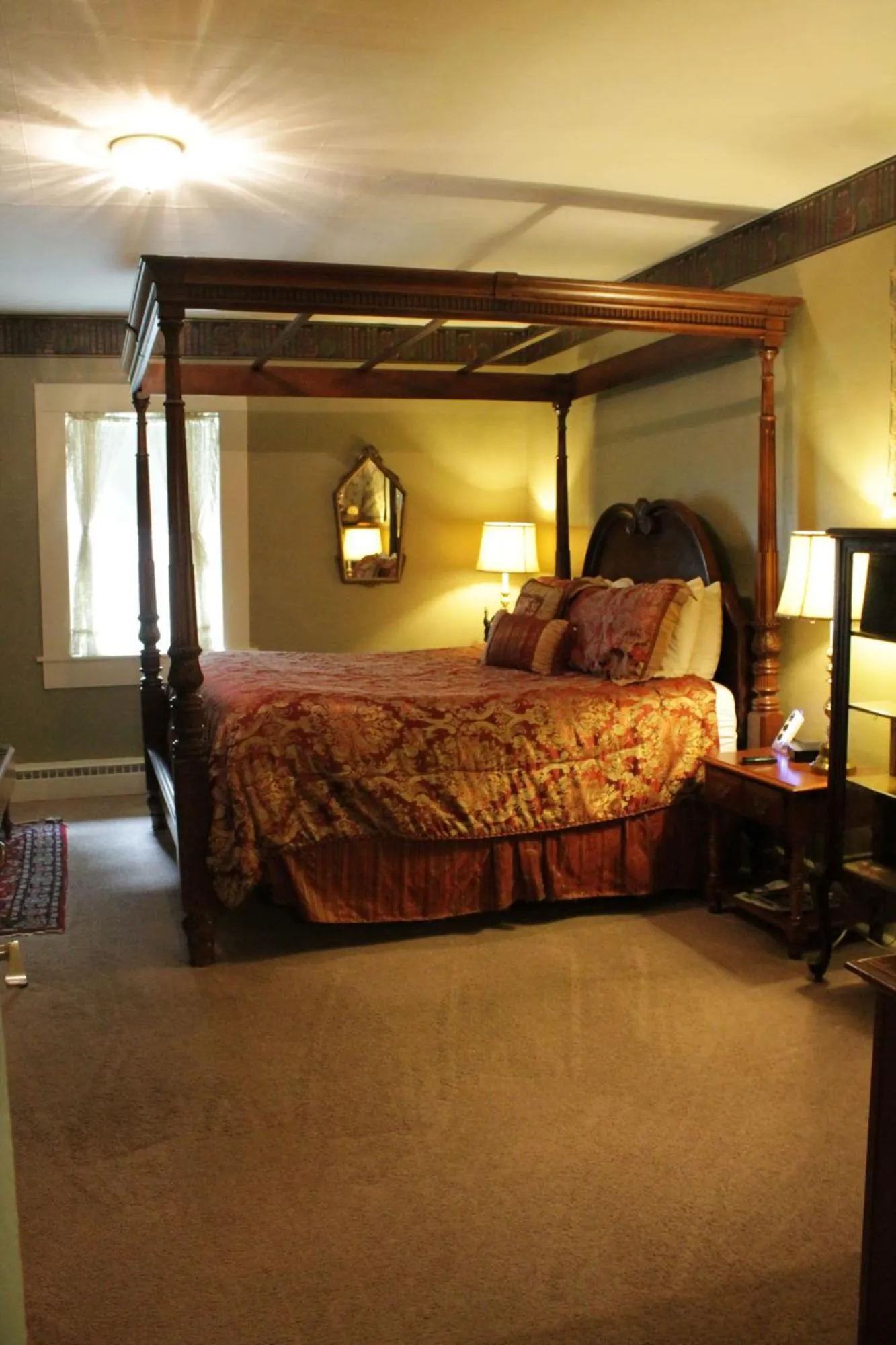 Bed in Jailer's Inn