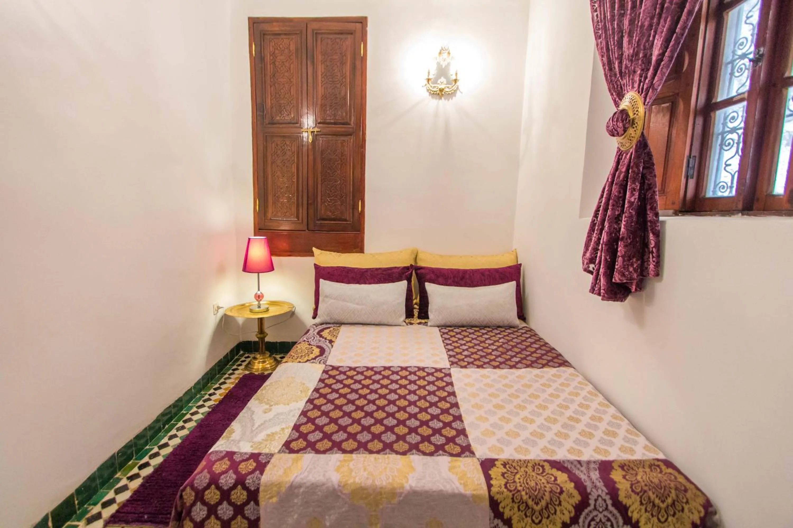 Decorative detail, Bed in Riad Dar Skalli & SPA