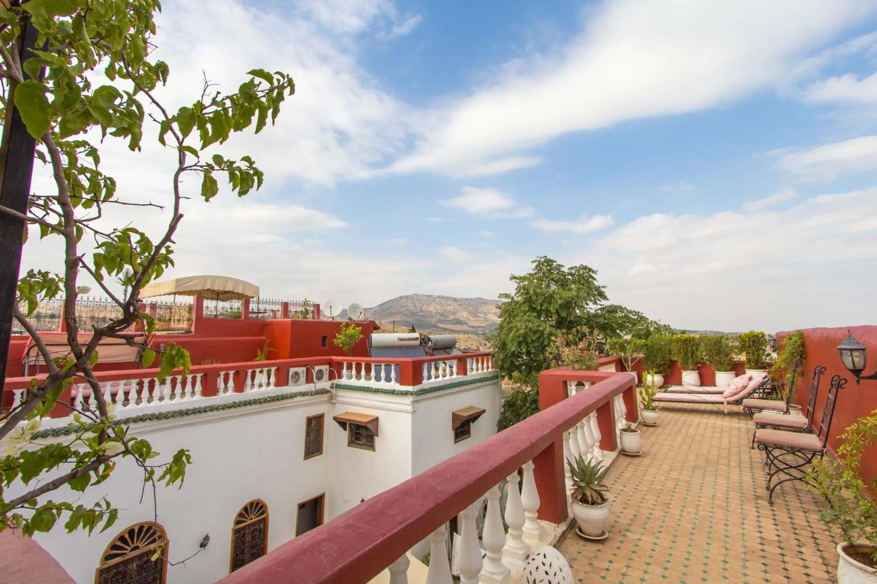 Riad Dar Skalli & SPA