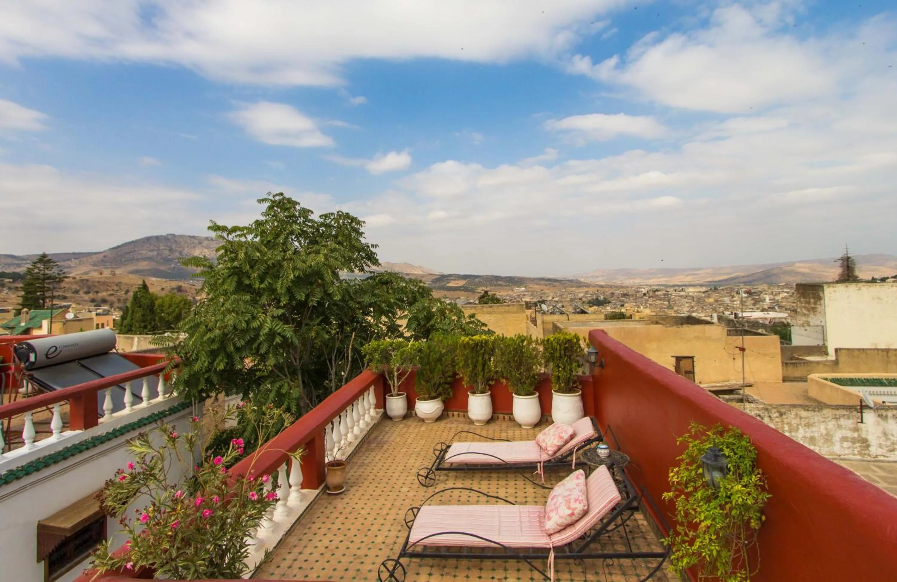 Riad Dar Skalli & SPA