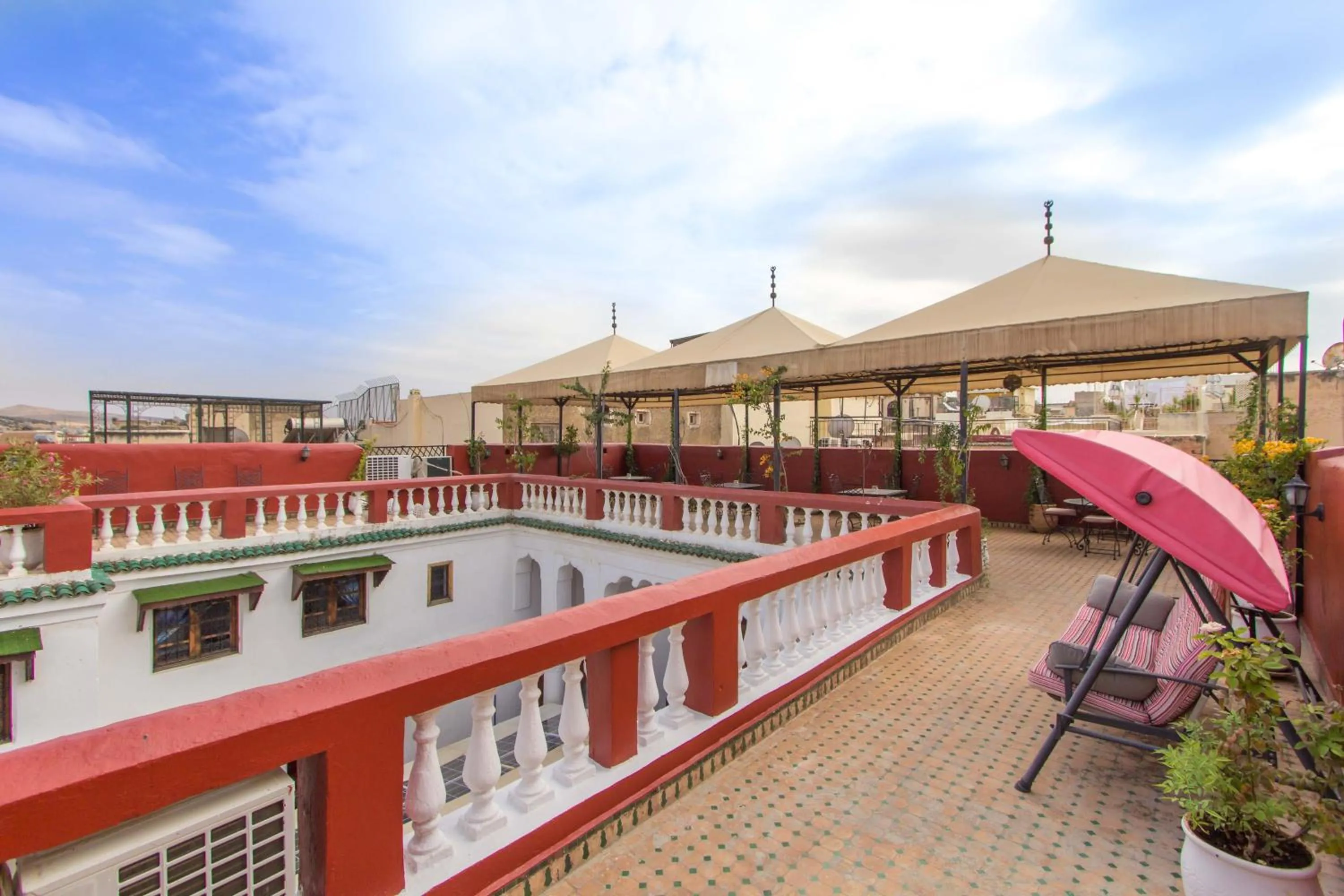 Riad Dar Skalli & SPA